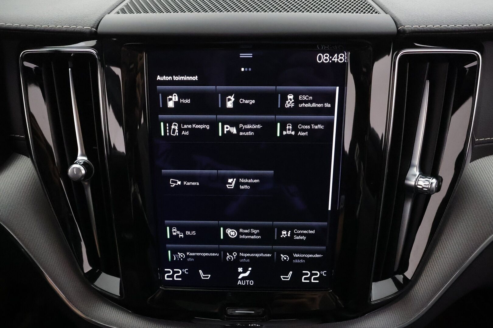 Volvo XC60 2021 T6 TwE AWD Business R-Design aut. * ACC / P.kamera / Webasto / Panorama / H&K / Muistipenkki / Full LED / Koukku * - 1.Om Suomi-auto / Akku kuntotarkastettu / Kahdet renkaat aluvanteilla / Merkkihuollettu