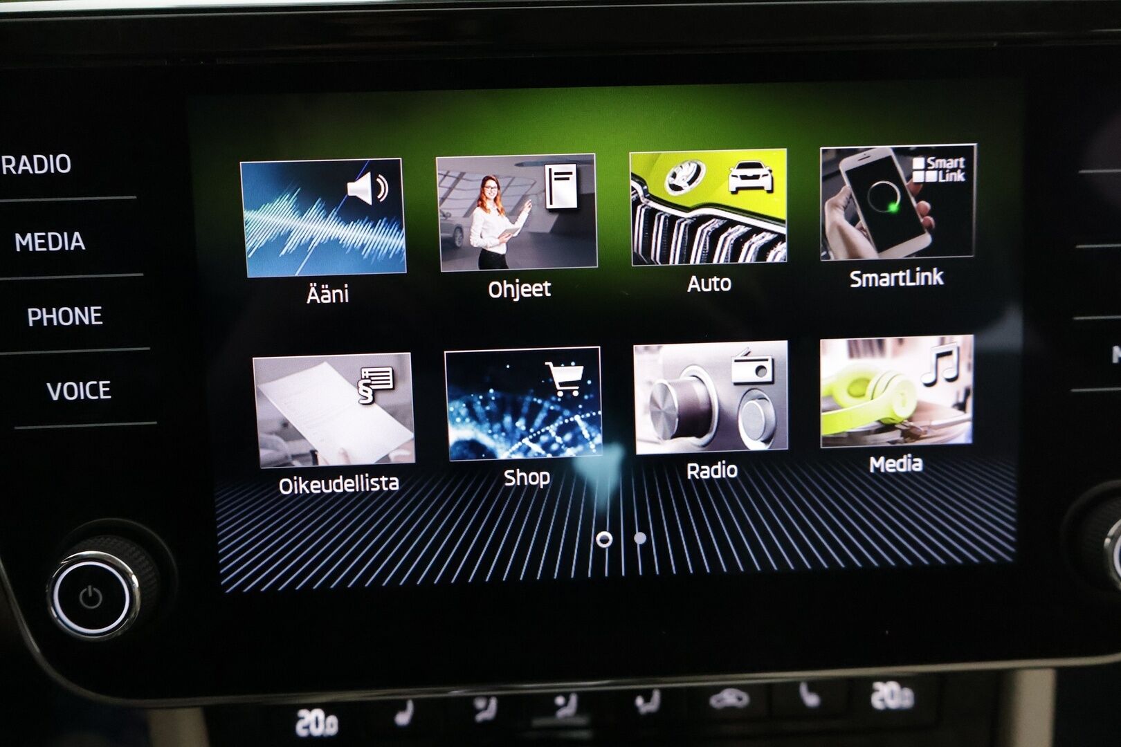 Skoda Superb 2021 1,5 TSI ACT Style DSG Autom.** Facelift / Matrix-LED / Muistipenkit / Canton / Adapt.vakkari / P.kamera / KeyLess - 1-om Suomi-auto / Webasto / Merkkihuollettu / Aple&Android