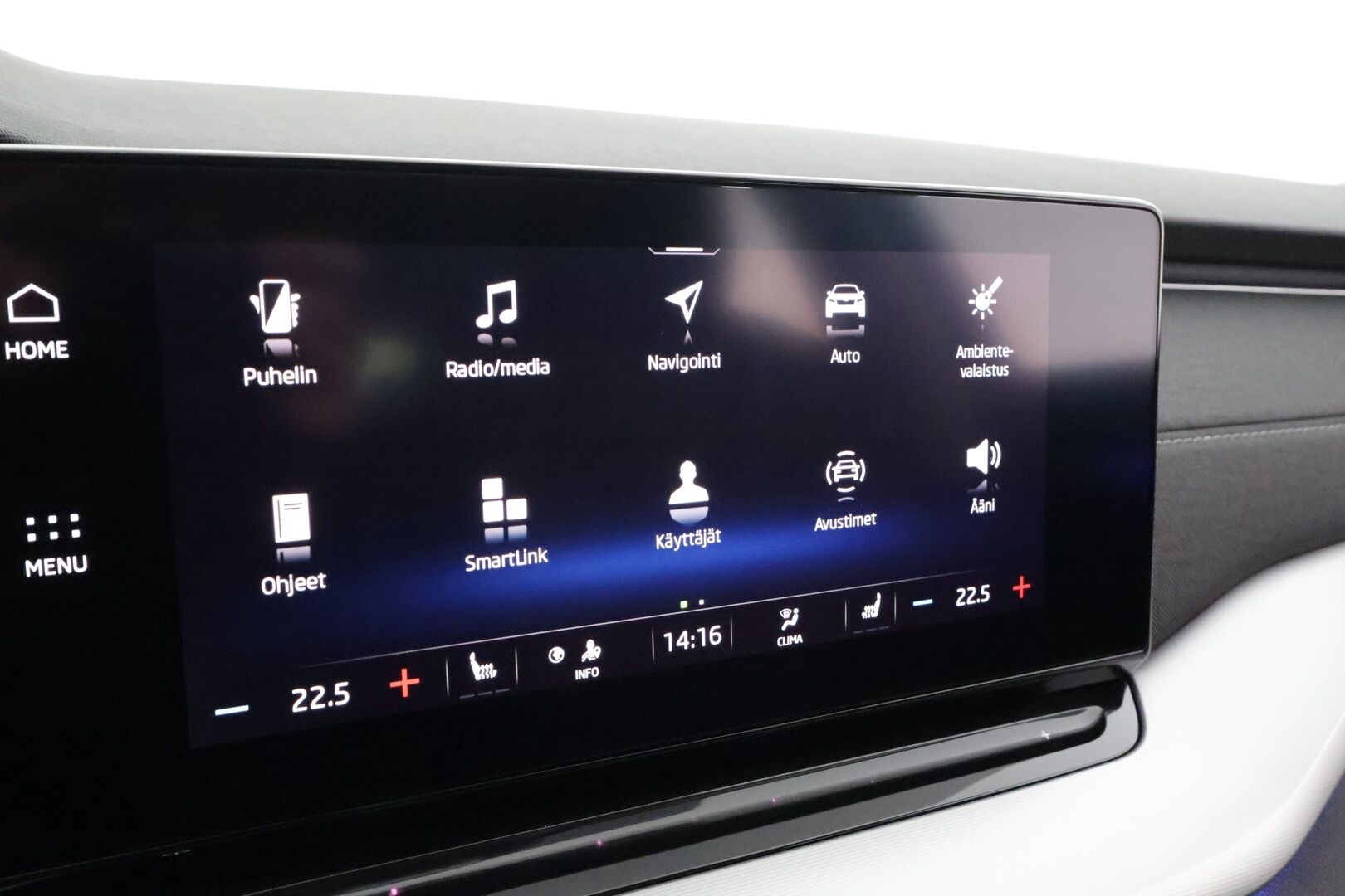 Skoda Octavia 2021 Combi 2.0 TDI 150 4x4 Style DSG  * ACC / Webasto / Koukku / Matrix-LED / P.kamera / Muistipenkki / Apple&Android * - Kahdet Renkaat / Suomi-auto - HULLUT AVAJAISHULINAT KORKOTARJOUS 3,29 %