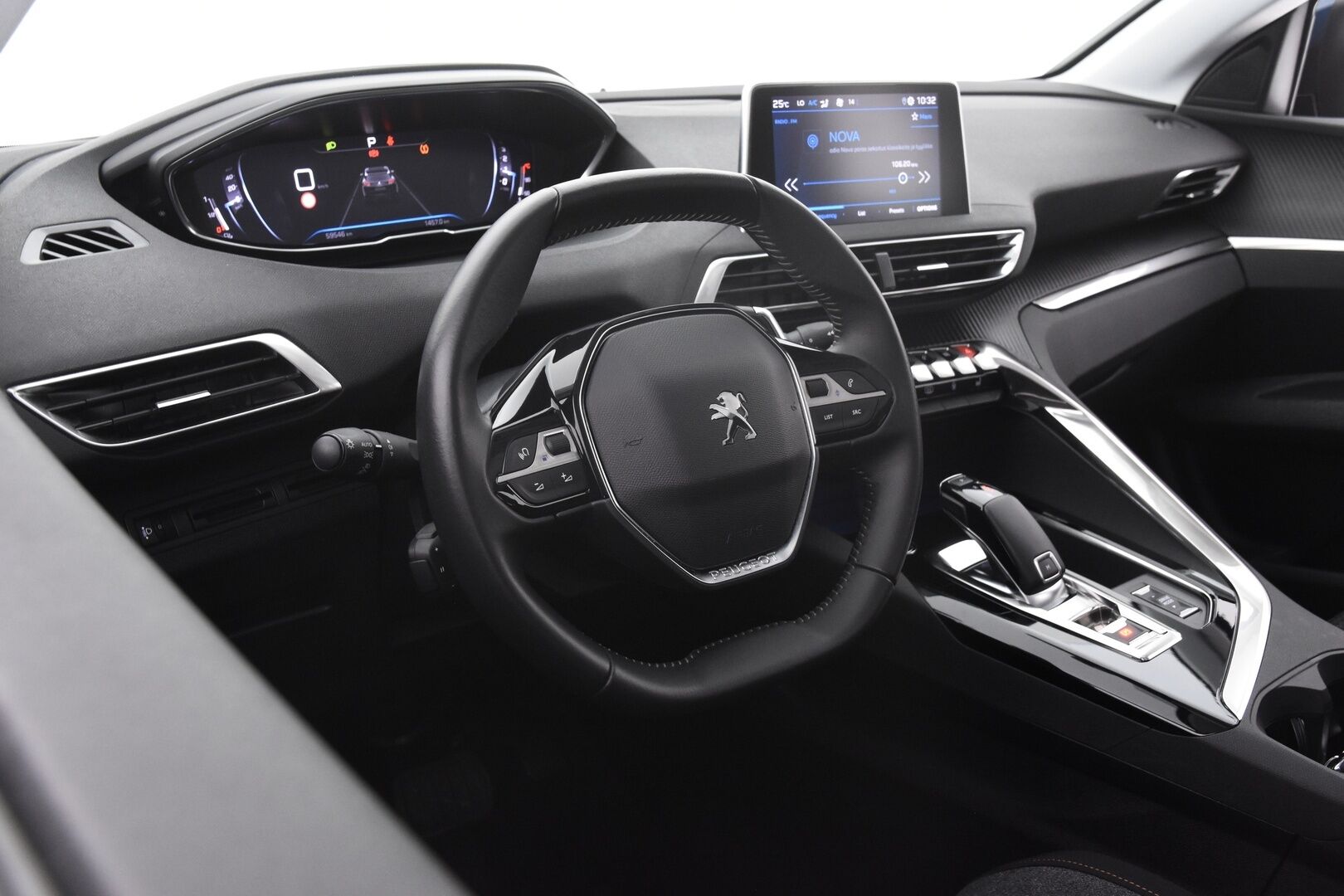 Peugeot 3008 2021 Active PureTech 130 EAT8 - Suomi-auto / Lohkolämmitin / Digimittaristo / P.Kamera / Vakkari
