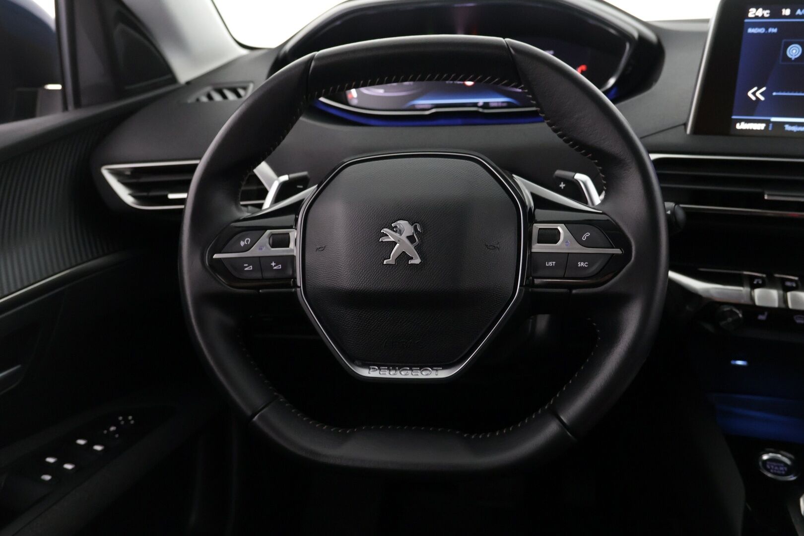 Peugeot 3008 2021 Active PureTech 130 EAT8 - Suomi-auto / Lohkolämmitin / Digimittaristo / P.Kamera / Vakkari