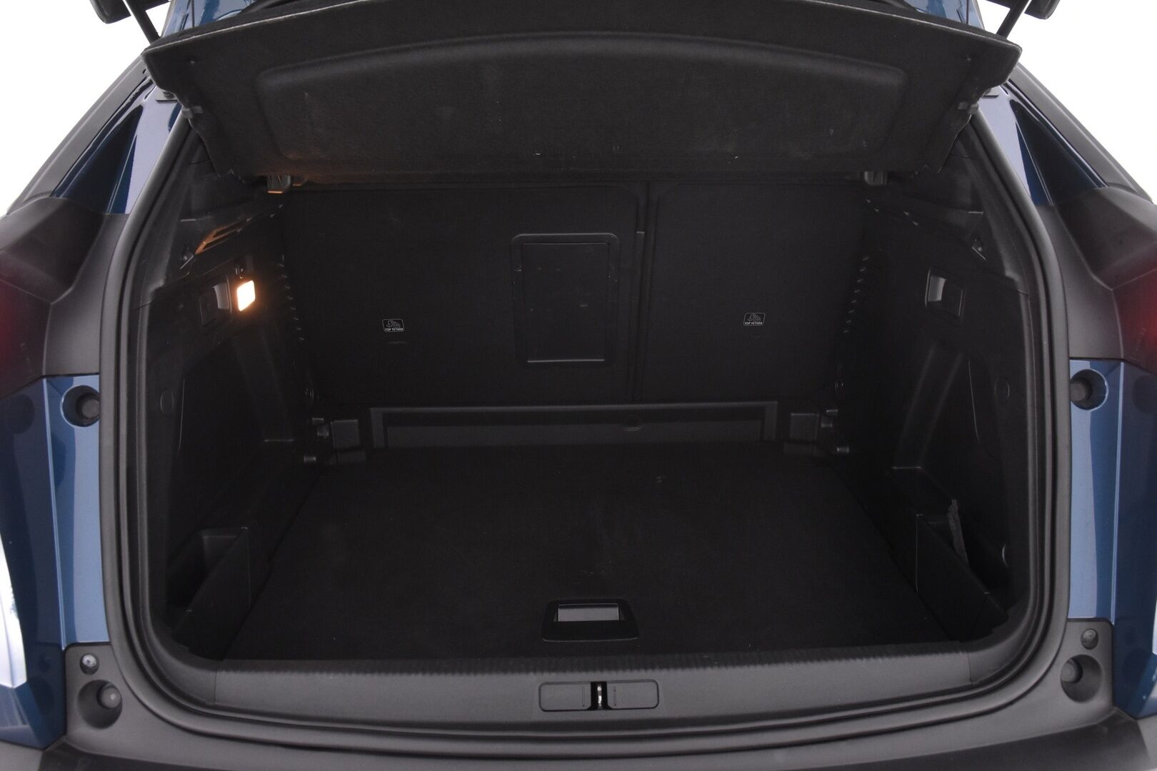 Peugeot 3008 2021 Active PureTech 130 EAT8 - Suomi-auto / Lohkolämmitin / Digimittaristo / P.Kamera / Vakkari