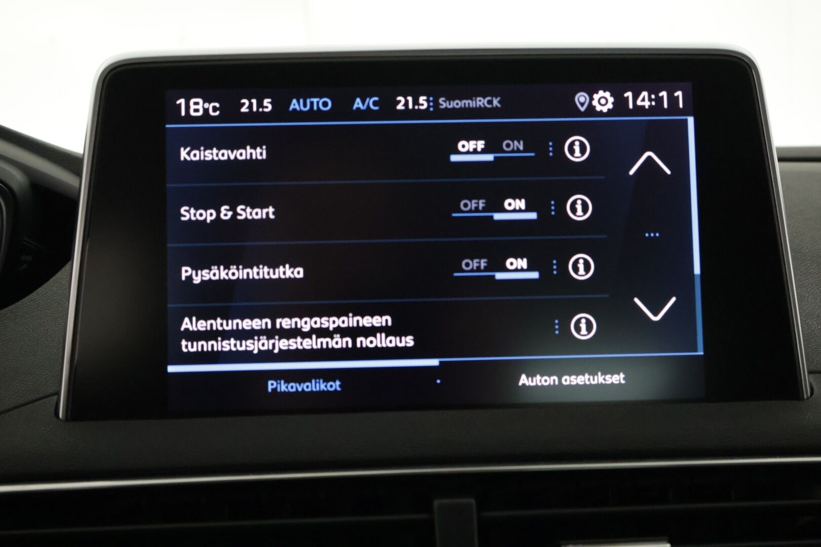 Peugeot 3008 2021 Active PureTech 130 EAT8-automaatti - *Ilmainen kotiintoimitus!* - ** Lohko / Digimittaristo / Kamera / APP-Connect **