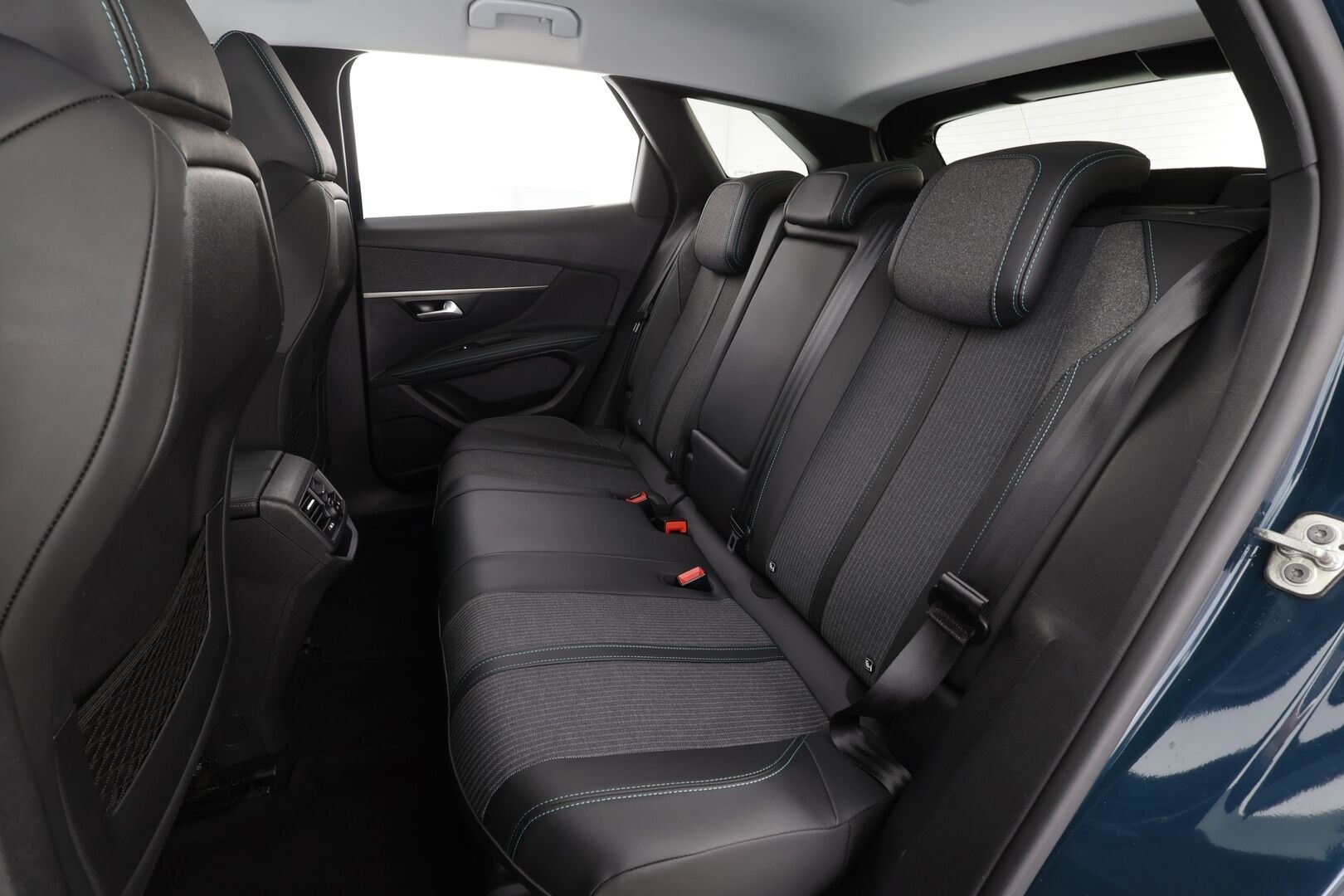 Peugeot 3008 2021 Allure 210 Anniversary BlueHDi 130 EAT8 * ACC / LED / P.Kamera / Kaistavahti / Navi / Keyless * - KATSO MIHIN HINTAAN! / 1-om Suomi-auto / Kahdet renkaat aluvanteilla / Juuri huollettu / Alv - HULLUT AVAJAISHULINAT KORKOTARJOUS 3,29 %