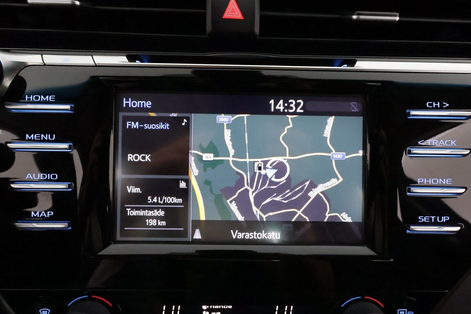 Toyota Camry 2021 2,5 Hybrid Active Business **Adapt.vakkari / Lohkolämmitin / LED / P.kamera / KeylessGo / Sähköpenkit / Navi** - 1.Om Suomi-auto / Merkkihuollettu / Kahdet renkaat aluvanteilla / Mustat nahat / Hieno!