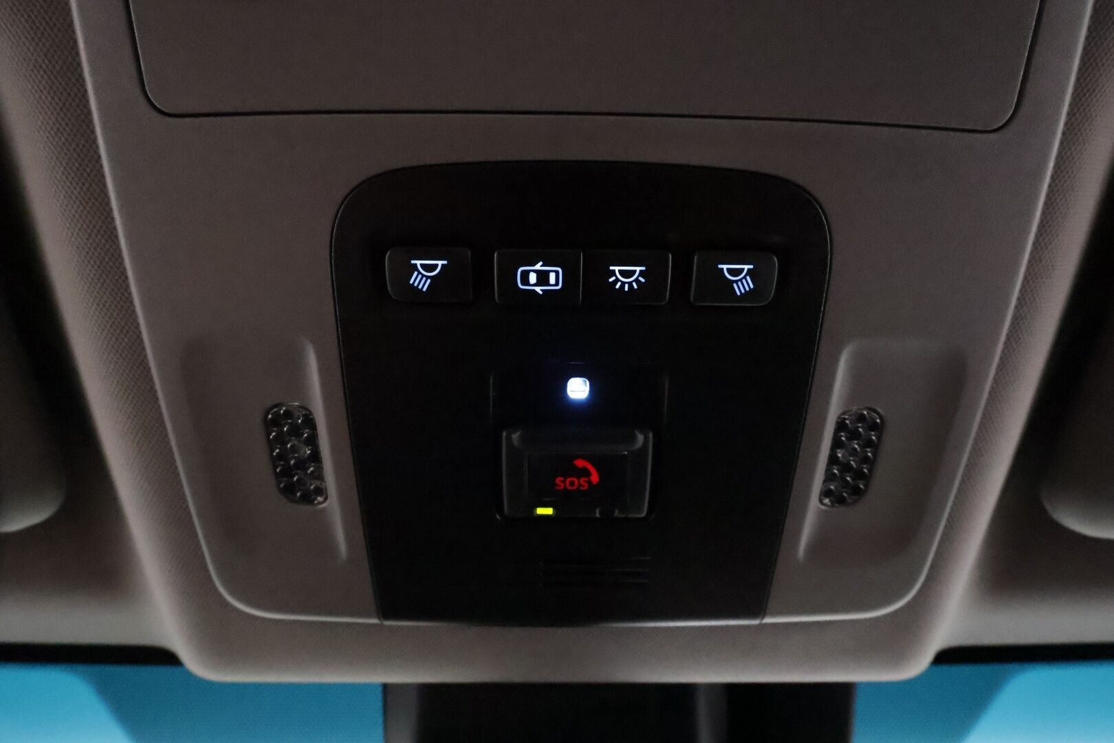 Toyota Camry 2021 2,5 Hybrid Active Business **Adapt.vakkari / Lohkolämmitin / LED / P.kamera / KeylessGo / Sähköpenkit / Navi** - 1.Om Suomi-auto / Merkkihuollettu / Kahdet renkaat aluvanteilla / Mustat nahat / Hieno!