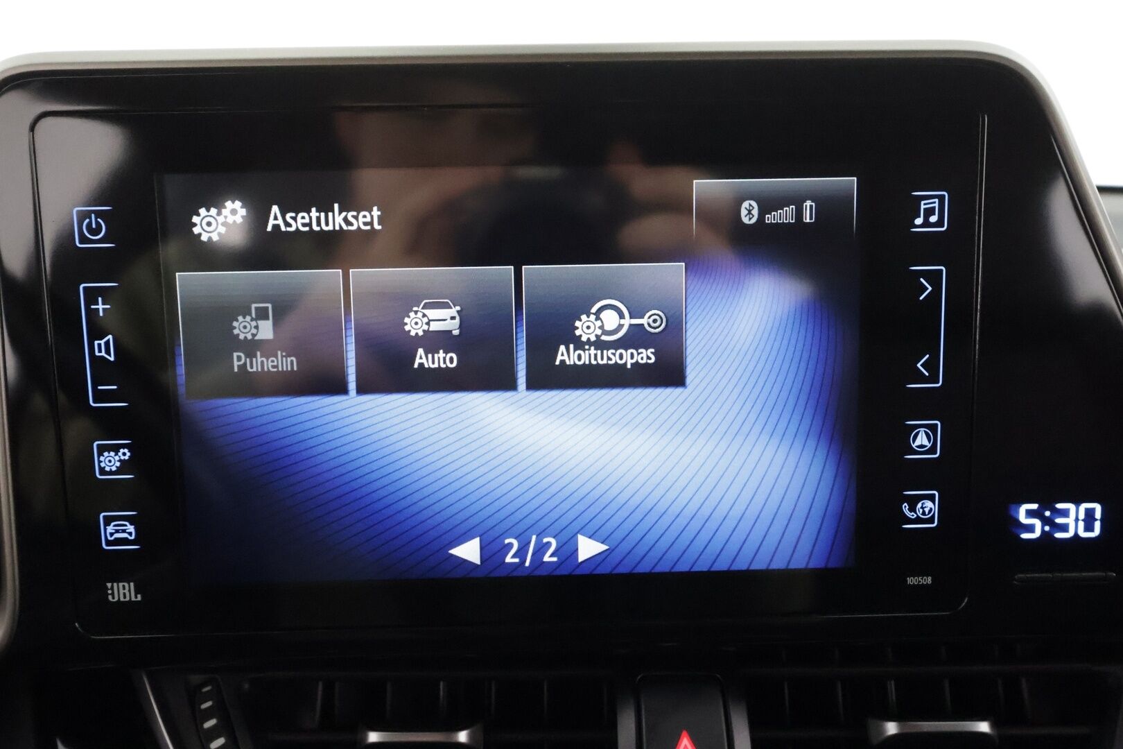 Toyota C-HR 2019 1,8 Hybrid Premium * Webasto / ACC / LED / P.Kamera / JBL / Kaistavahti / Navi / Keyless * - Suomi-auto / Kahdet renkaat - HULLUT BLACKWEEK JATKOT - KORKOTARJOUS 2,49%