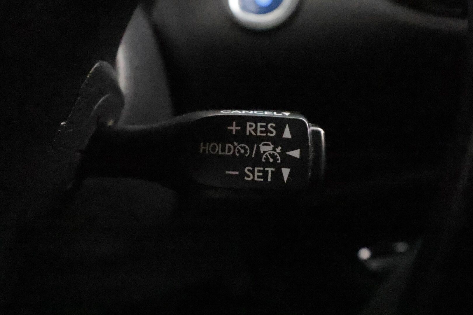 Toyota C-HR 2019 1,8 Hybrid Premium * Webasto / ACC / LED / P.Kamera / JBL / Kaistavahti / Navi / Keyless * - Suomi-auto / Kahdet renkaat - HULLUT BLACKWEEK JATKOT - KORKOTARJOUS 2,49%