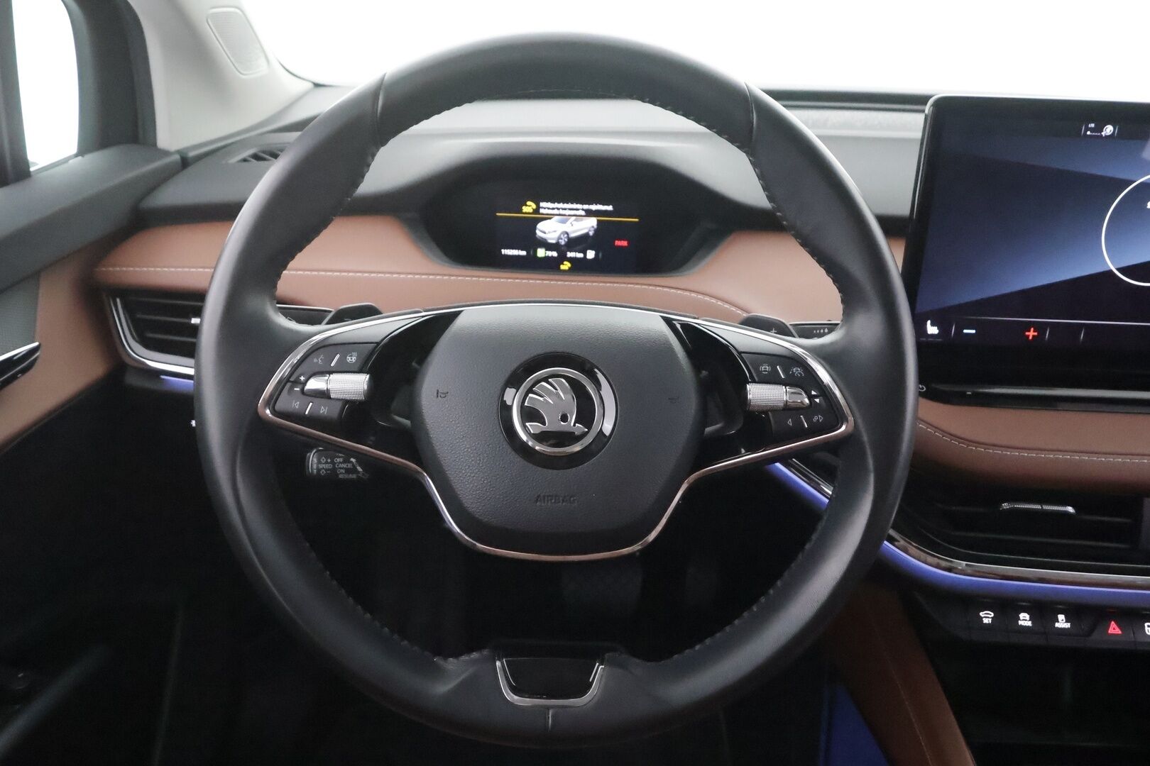 Skoda Enyaq 2021 80 Launch Edition iV - | ILP | ACC | P.Kamera | Nahkaverhoilu | LED | Kaistavahti | Navi | Keyless | Ratinlämmitys | Digimittaristo | 1-om Suomi-auto | 2x Latauskaapelit | Merkkihuollot | Kahdet renkaat |