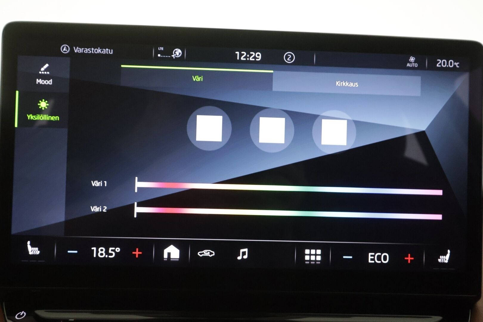 Skoda Enyaq 2021 80 Launch Edition iV - | ILP | ACC | P.Kamera | Nahkaverhoilu | LED | Kaistavahti | Navi | Keyless | Ratinlämmitys | Digimittaristo | 1-om Suomi-auto | 2x Latauskaapelit | Merkkihuollot | Kahdet renkaat |