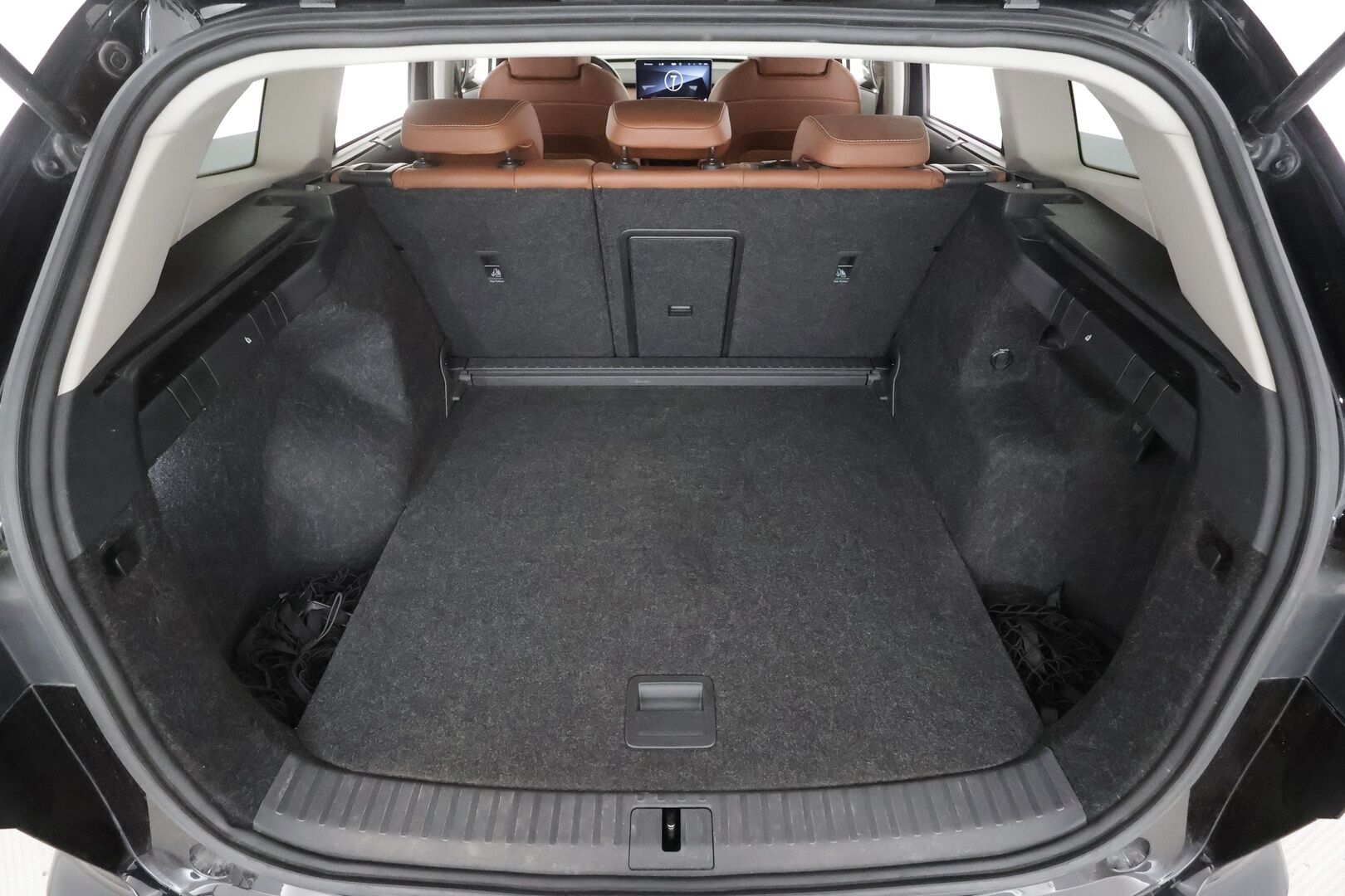 Skoda Enyaq 2021 80 Launch Edition iV - | ILP | ACC | P.Kamera | Nahkaverhoilu | LED | Kaistavahti | Navi | Keyless | Ratinlämmitys | Digimittaristo | 1-om Suomi-auto | 2x Latauskaapelit | Merkkihuollot | Kahdet renkaat |
