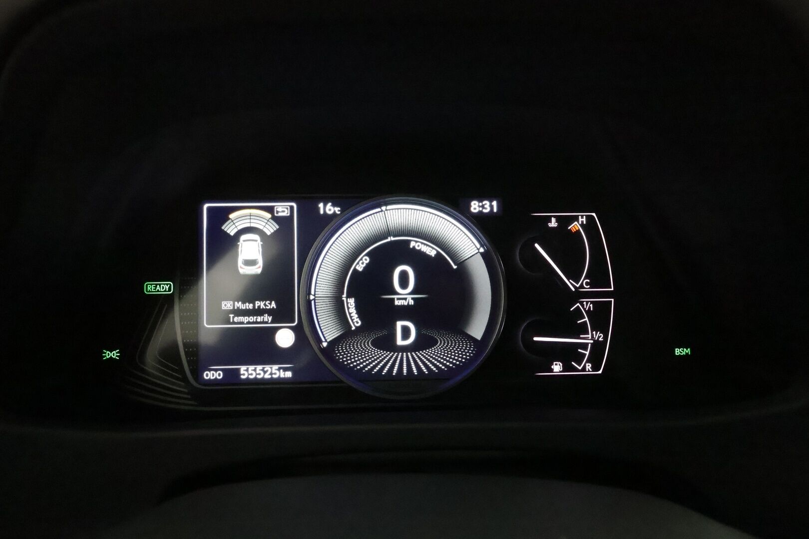 Lexus UX 2021 250h Comfort Technology Plus Edition **Adapt. vakkari / Alcantara sisusta / P.kamera / Keyless / Navi / Lohkolämmitin** - * Merkkihuolettu / Kahdet hyvä kuntoiset renkaat 