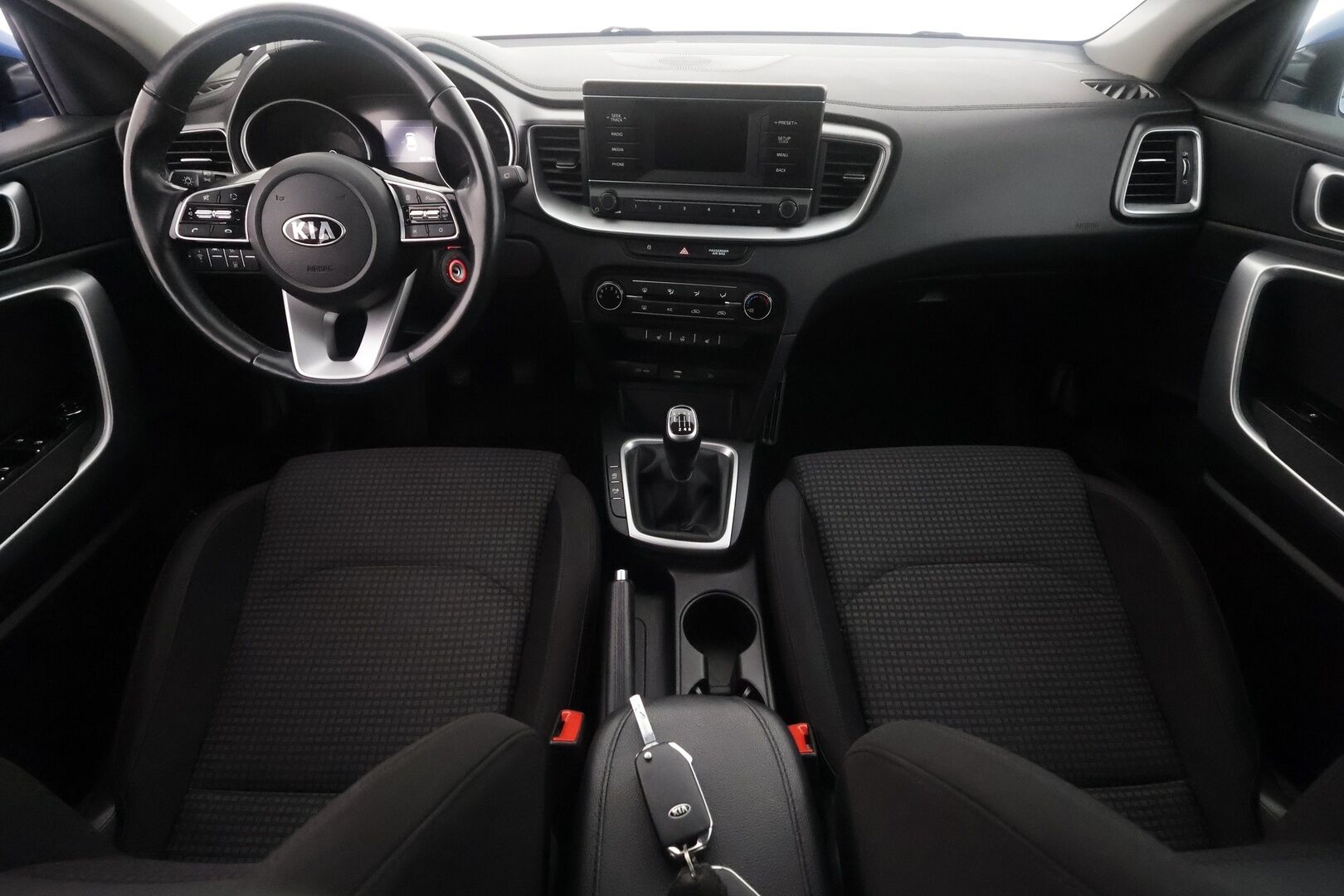 Kia Ceed 2021 1,0 T-GDI 100hv LX SW - | Vakkari | Lane Assist | Hätäjarrutusavustin | Lämm. ratti | Lohko+sisälämmitin | P.tutka | Bluetooth | Aut. pitkät | 2x renkaat | 