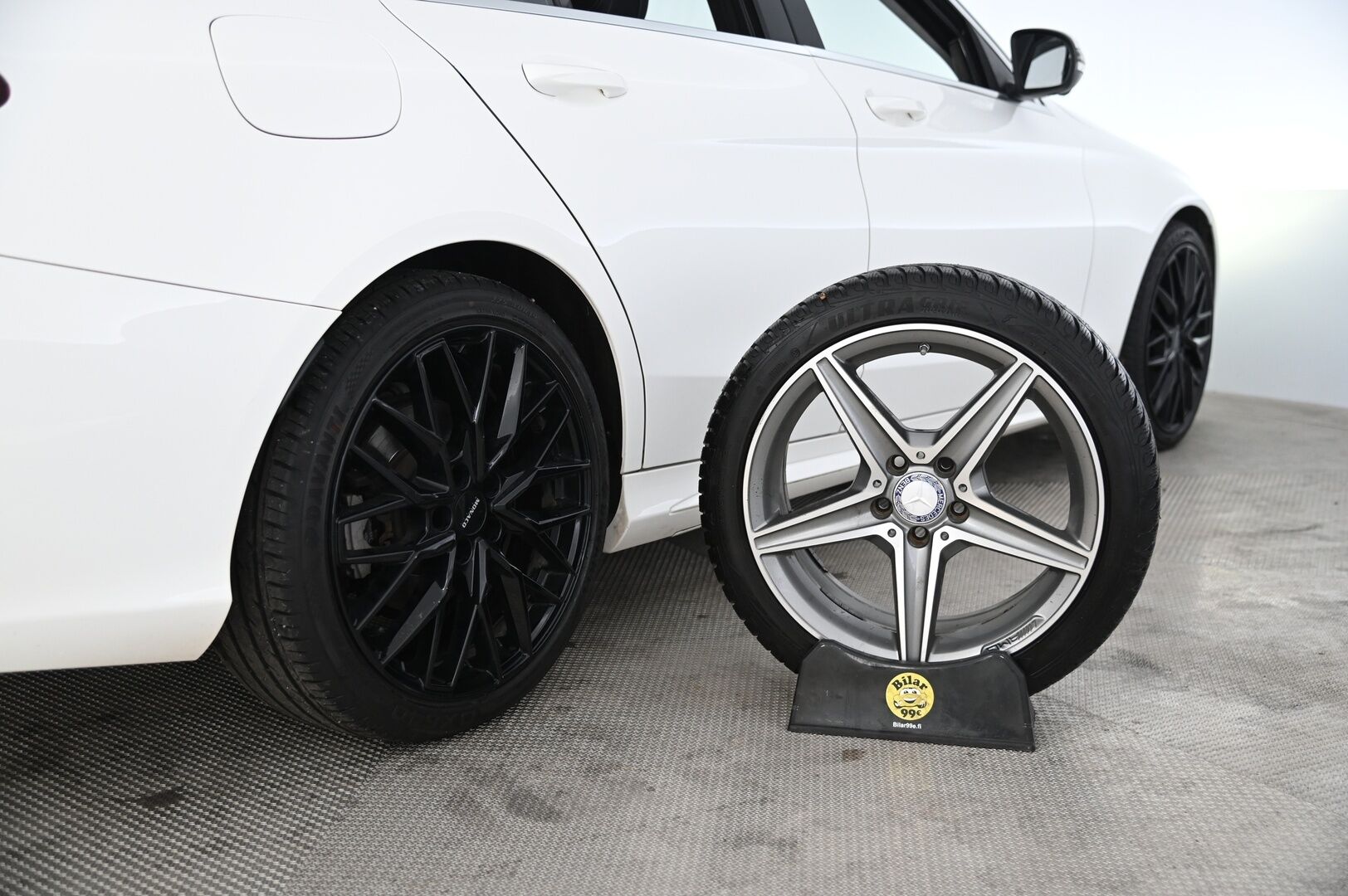 Mercedes-Benz C 2017 250 BlueTec T A 4MATIC Premium Business * Panorama / koukku / Webasto / Burmester / Vakkari / AMG Ulko / 360 Kamera * - Blis / 2x avain / 2x Renkaat / P-Tutka 