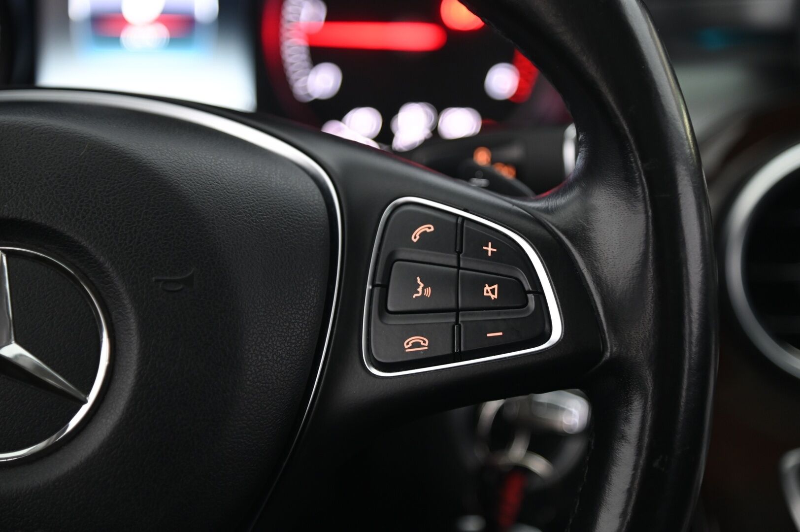 Mercedes-Benz C 2017 250 BlueTec T A 4MATIC Premium Business * Panorama / koukku / Webasto / Burmester / Vakkari / AMG Ulko / 360 Kamera * - Blis / 2x avain / 2x Renkaat / P-Tutka 