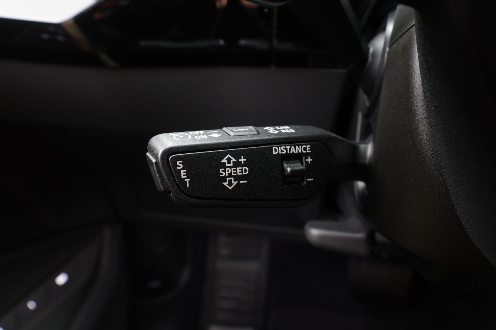 Audi e-tron 2022 Advanced 55 quattro - | ACC | Lisälämmitin | Koukku | Muistipenkki | LED | P.Kamera | Sporttinahat | Apple&Android | Merkkihuollettu | Kahdet Renkaat |