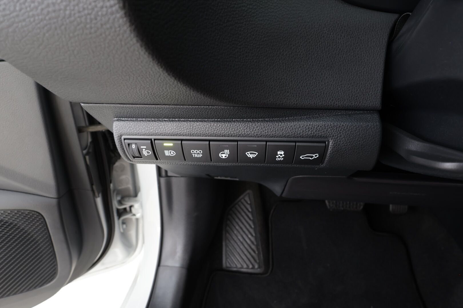 Toyota Corolla 2024 Touring Sports 1,8 Hybrid GR Sport - | ACC | LED | P.Kamera | Puolinahat | Katveavustin | Digimittaristo | Facelift | Kaistavahti | Kahdet renkaat |