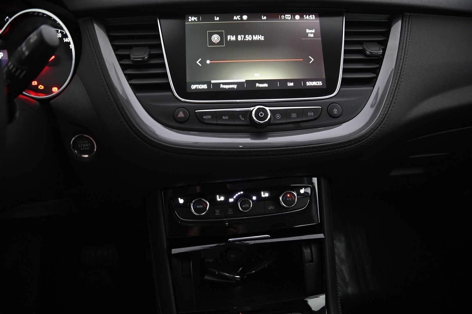 OPEL GRANDLAND X 2021 Innovation 300 PHEV AWD **Adapt. vakkari / Kaistavahti / P.kamera / Navi / Keyless / Apple&Android** - Puolinahat / S*Kontti / Juuri Huollettu