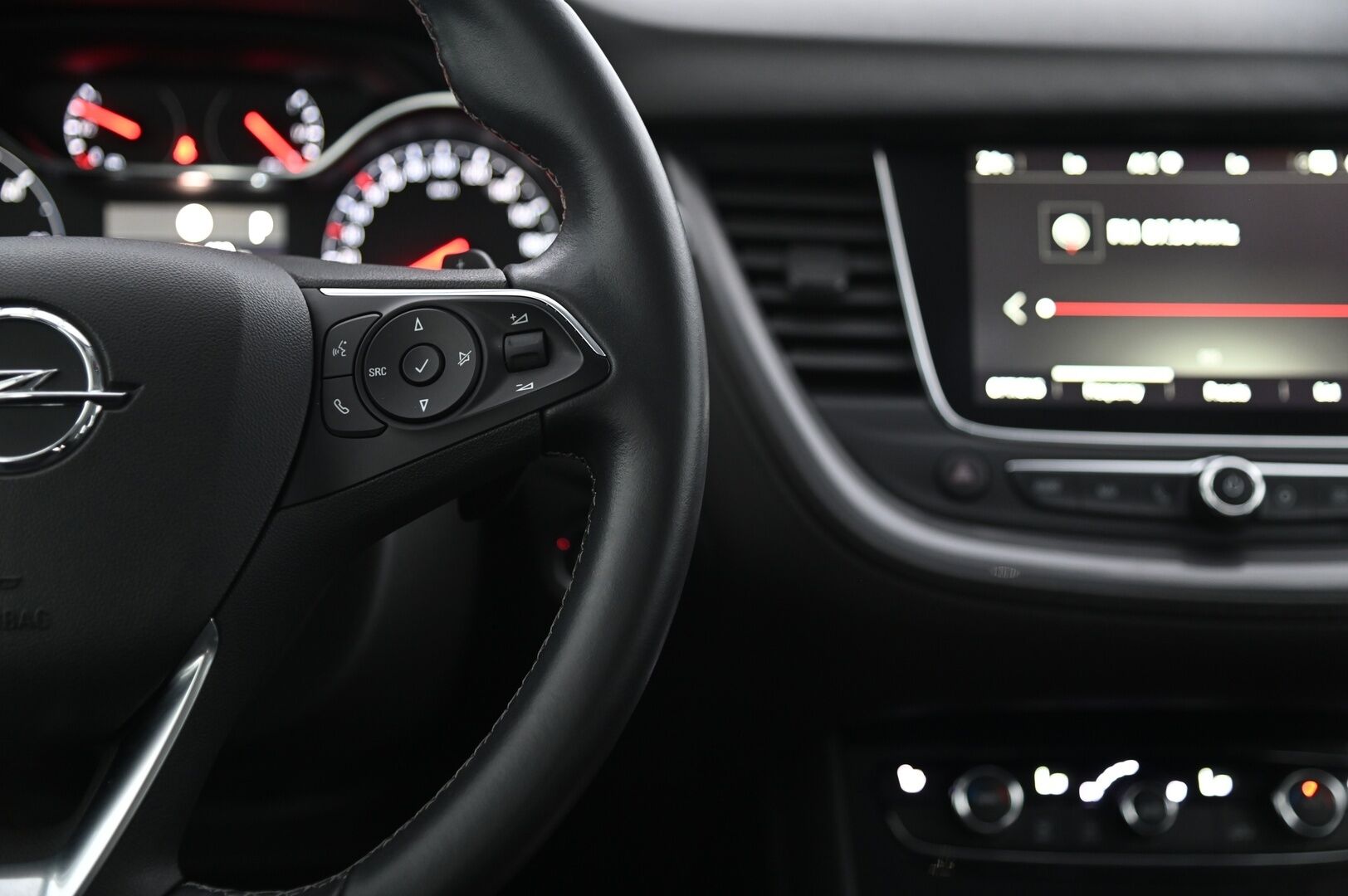 OPEL GRANDLAND X 2021 Innovation 300 PHEV AWD **Adapt. vakkari / Kaistavahti / P.kamera / Navi / Keyless / Apple&Android** - Puolinahat / S*Kontti / Juuri Huollettu