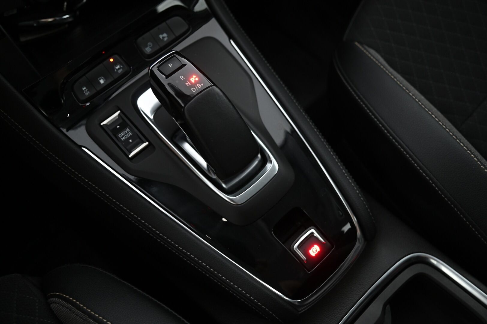OPEL GRANDLAND X 2021 Innovation 300 PHEV AWD **Adapt. vakkari / Kaistavahti / P.kamera / Navi / Keyless / Apple&Android** - Puolinahat / S*Kontti / Juuri Huollettu