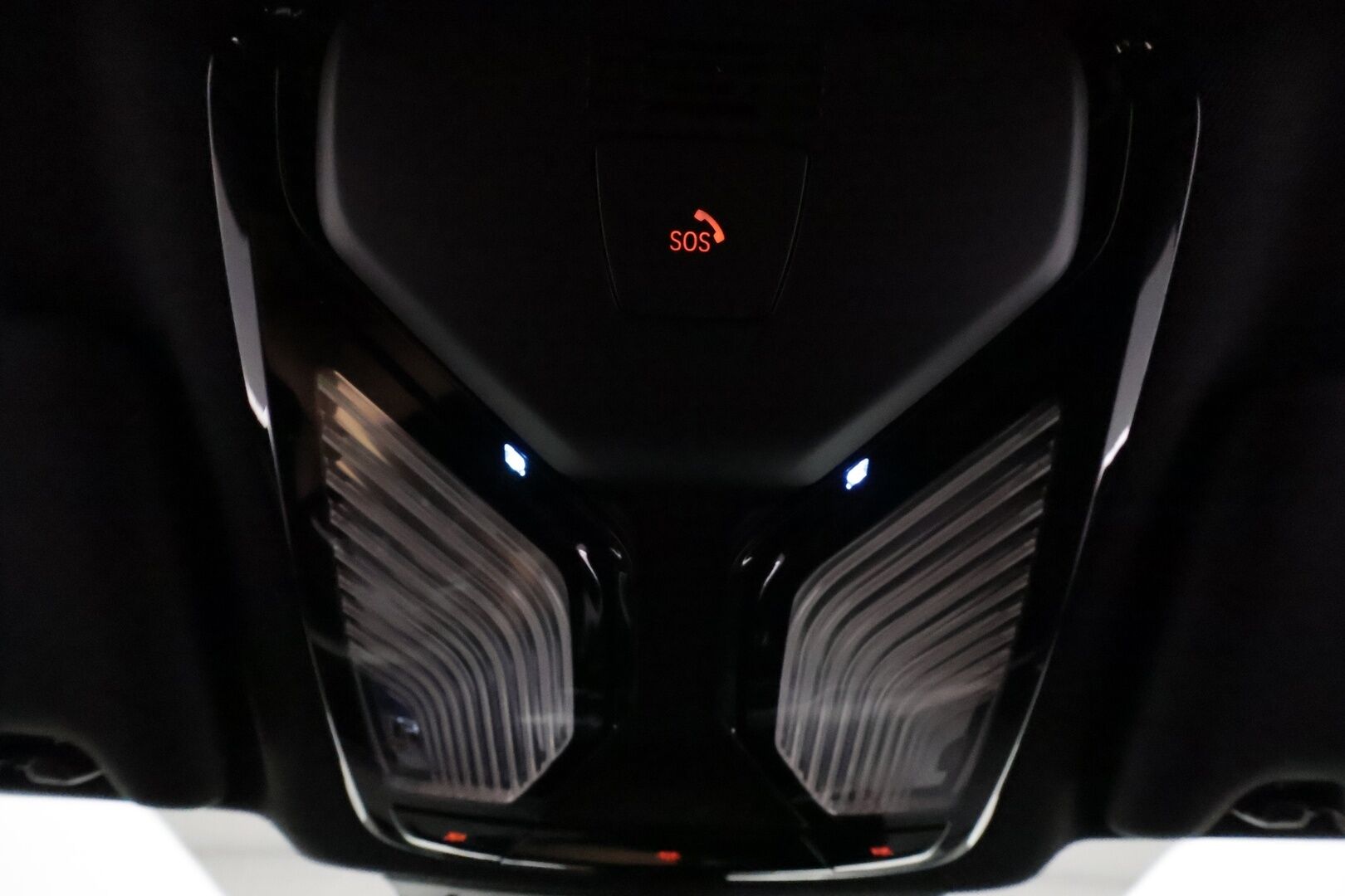 BMW I4 M50 2022 **Harman/Kardon / Adapt.Vakkari / Laser-LED / 360° / Sporttipenkki Muistilla / Comfort Access / Navi / Kaistavahti** - 3,99 % KORKOTARJOUS TÄHÄN AUTOON - Akku kuntotarkastettu / 2x Latauskaapelit / Merkkihuollettu! / **HUIPPU KAMOILLA**