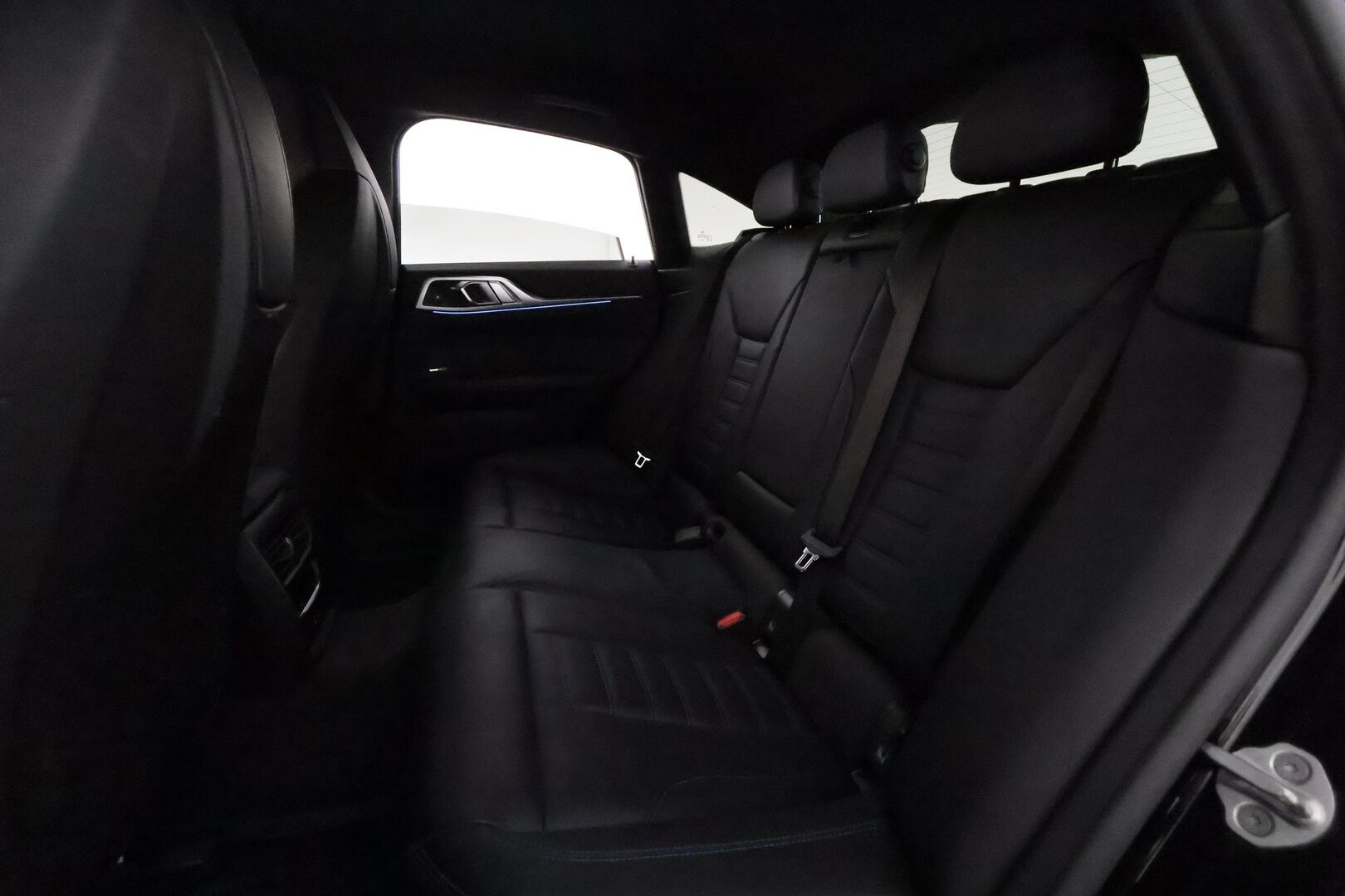 BMW I4 M50 2022 **Harman/Kardon / Adapt.Vakkari / Laser-LED / 360° / Sporttipenkki Muistilla / Comfort Access / Navi / Kaistavahti** - 3,99 % KORKOTARJOUS TÄHÄN AUTOON - Akku kuntotarkastettu / 2x Latauskaapelit / Merkkihuollettu! / **HUIPPU KAMOILLA**