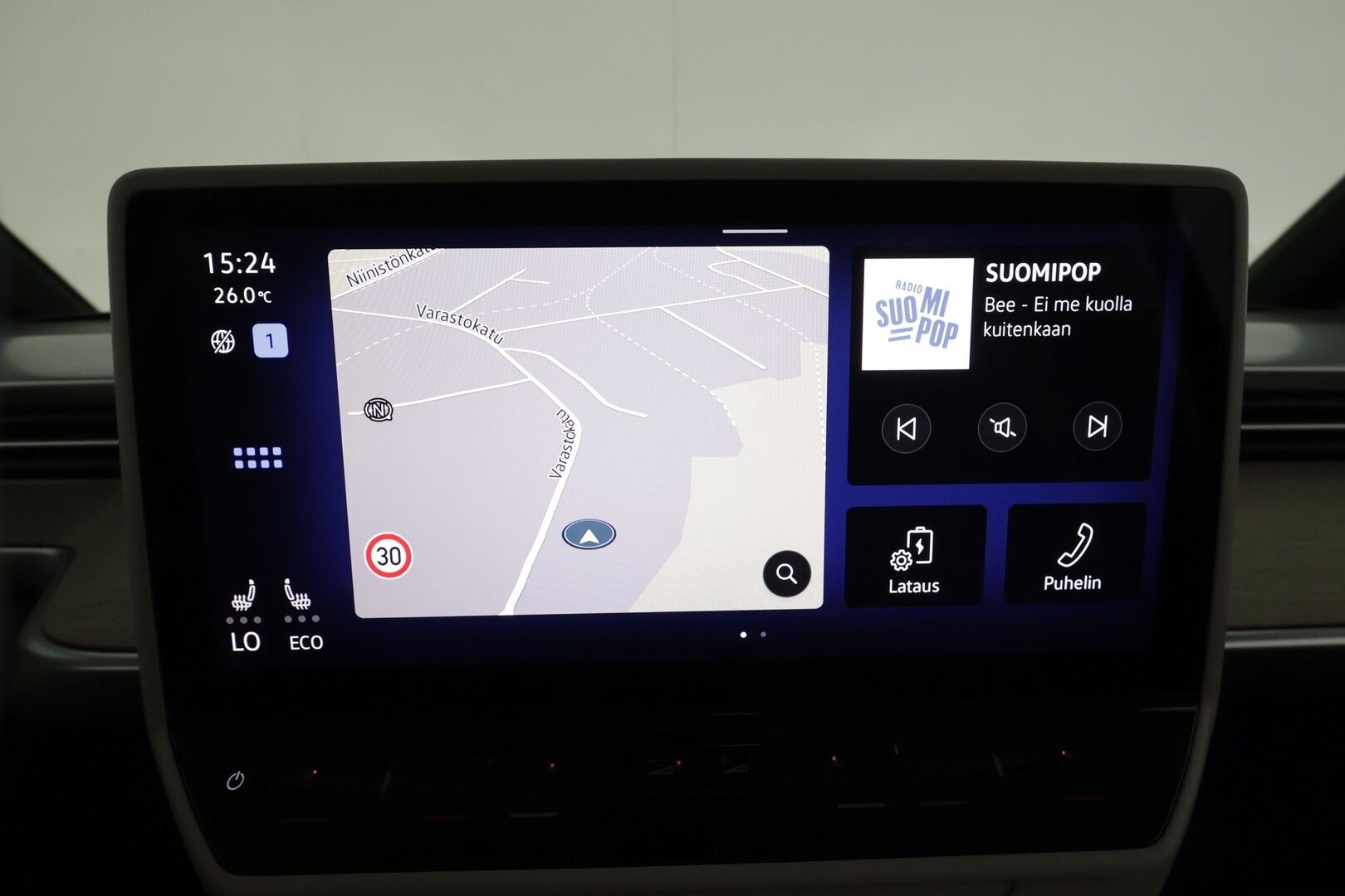VOLKSWAGEN ID. BUZZ 2023 150kW PRO Business **Adapt.Vakkari / Sähköliukuovet / Matrix-LED / P.kamera / Koukku / Navi / Hierovat Sportpenkit Muistilla / Keyless** - 3,99 % KORKOTARJOUS TÄHÄN AUTOON - Akku kuntotarkastettu / 2x Latauskaapelit / Merkkihuollettu!