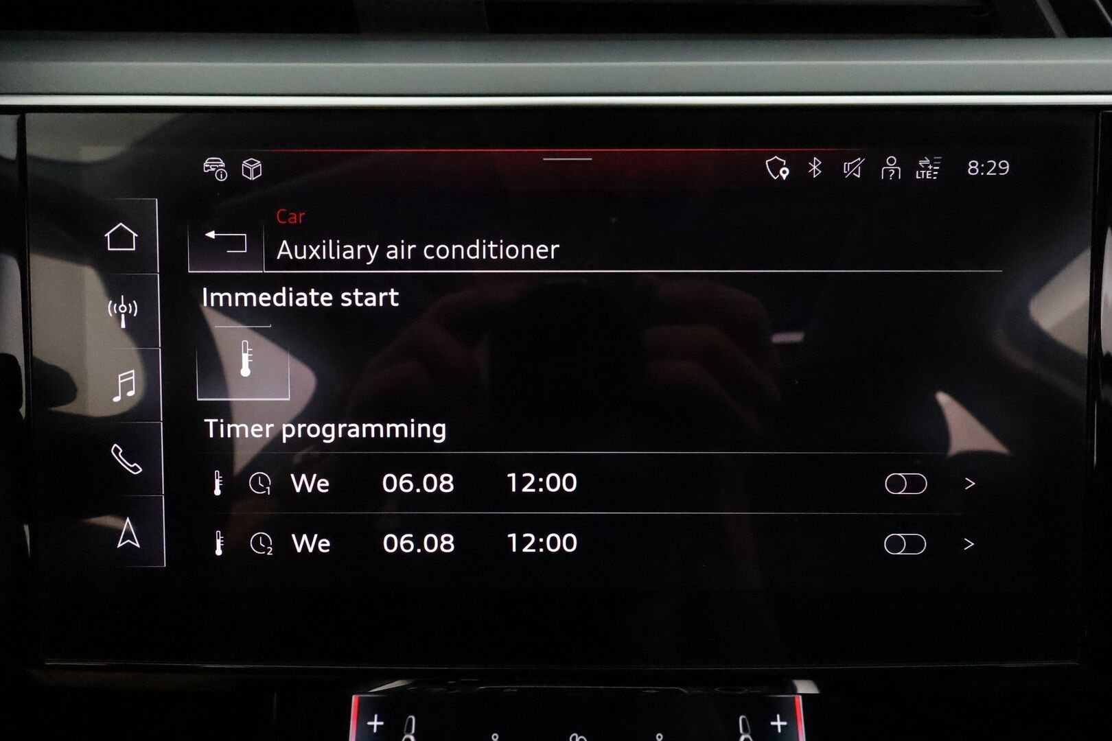 AUDI E-TRON 2023 55 **Adapt.vakkari / Sähköpenkit / Muistipenkki / P.kamera / Digimittaristo / Puolinahat / Panorama / Navi / Ilma-alusta** - 3,99 % KORKOTARJOUS TÄHÄN AUTOON - Kahdet renkaat aluvanteilla / Merkkihuollettu