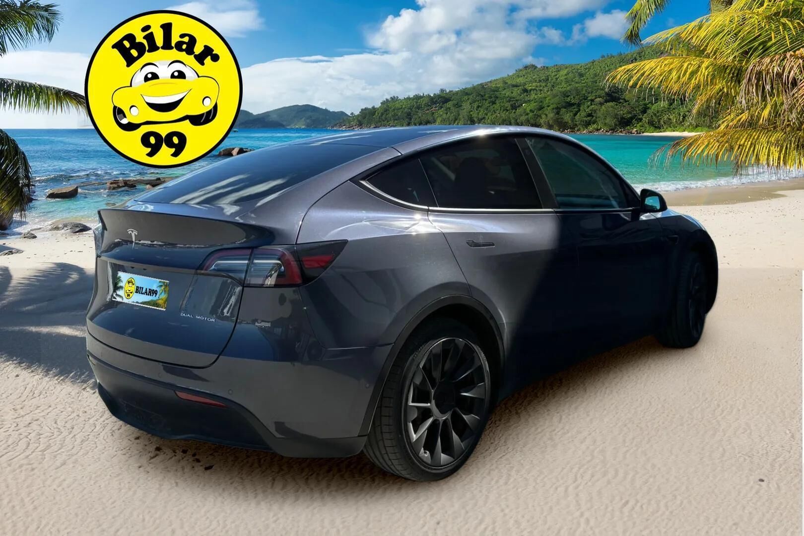 TESLA MODEL Y 2022 Long Range * Vetokoukku / Lämpöpumppu / Lasikatto / Matrix-LED / Adapt.Vakkari / P.Kamera / Muistipenkki / Navi / Keyless* - Akku kuntotarkastettu / Kahdet renkaat / 20´ Induction / Upea väri 