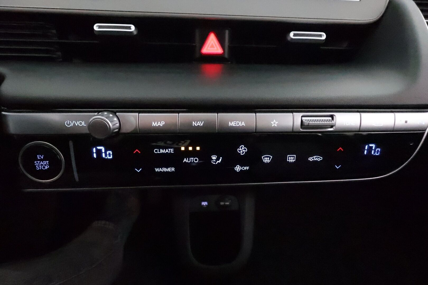 HYUNDAI IONIQ 5 2022 73 kWh 305 hv AWD Style - Lämpöpumppu / Adapt.Vakkari / 360-Kamera / BLIS / Digimittari / HDA / KeylessGo / Hyvät varusteet / Juuri tullut Tampereelle!