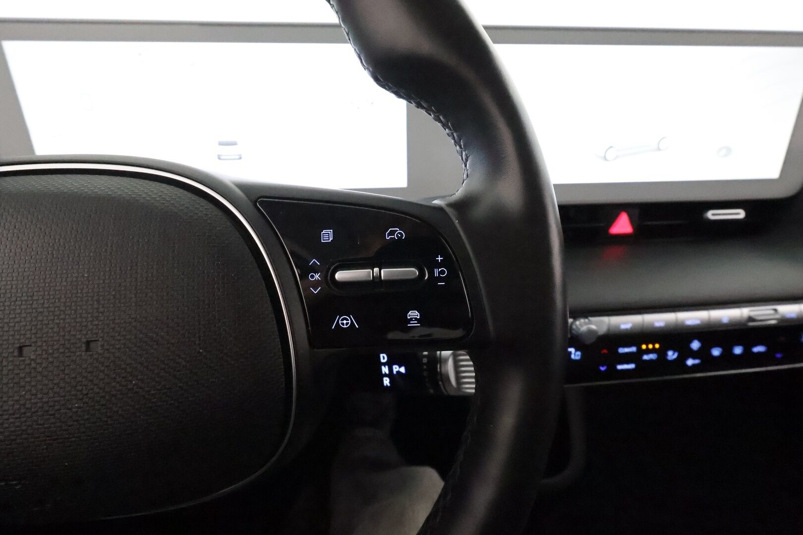 HYUNDAI IONIQ 5 2022 73 kWh 305 hv AWD Style - Lämpöpumppu / Adapt.Vakkari / 360-Kamera / BLIS / Digimittari / HDA / KeylessGo / Hyvät varusteet / Juuri tullut Tampereelle!