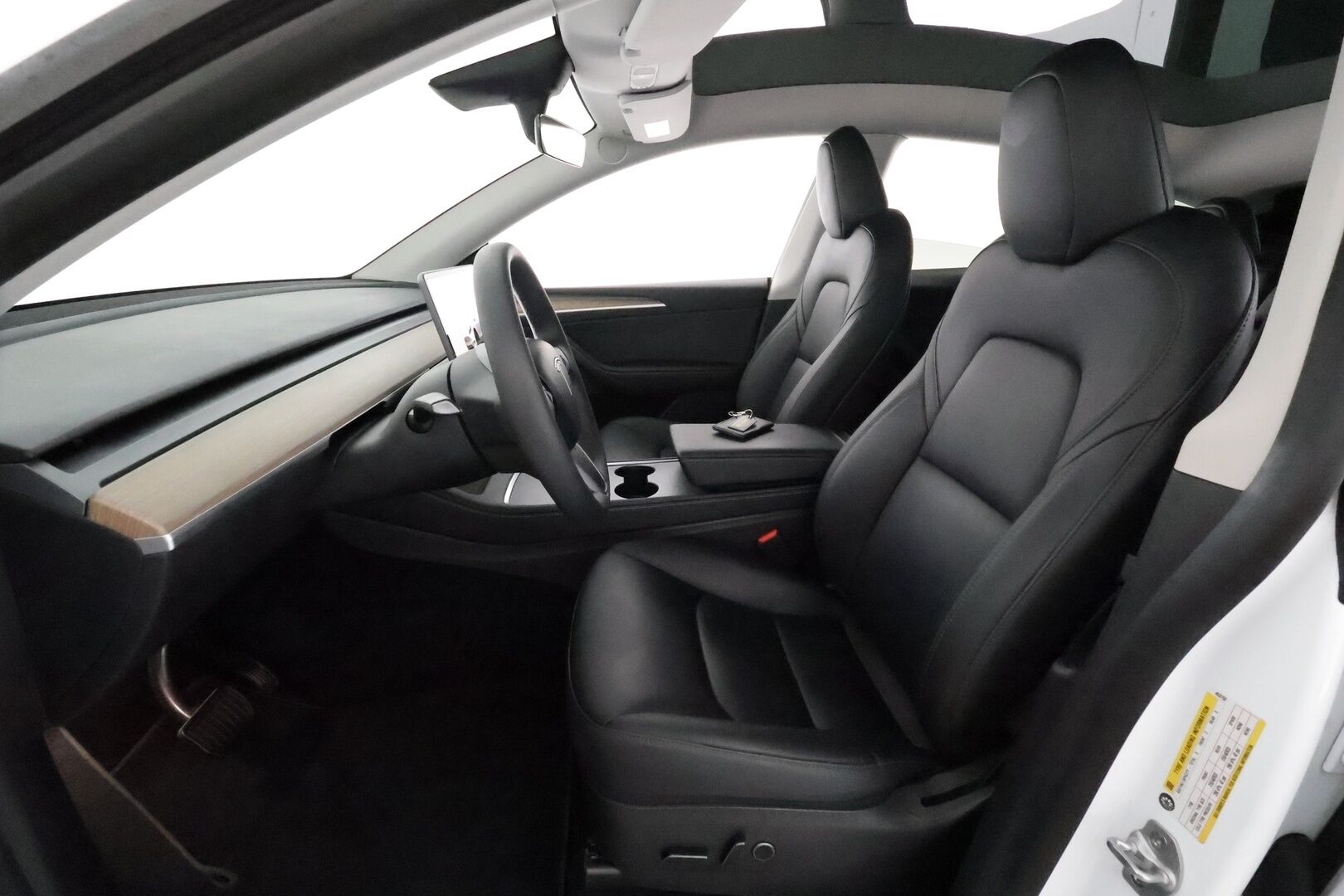 TESLA MODEL Y 2022 Long Range Dual Motor AWD **Lasikatto / Lämpöpumppu / Adapt.Vakkari / Matrix-LED / P. Kamera / Muistipenkki / Navi** - 3,99 % KORKOTARJOUS TÄHÄN AUTOON 31.8. ASTI! - 