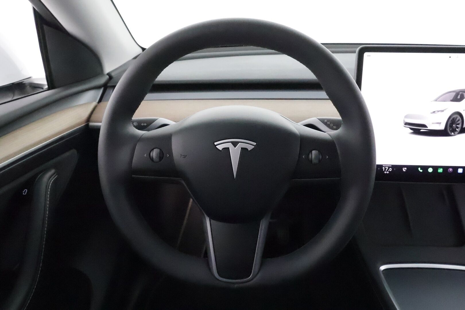 TESLA MODEL Y 2022 Long Range Dual Motor AWD **Lasikatto / Lämpöpumppu / Adapt.Vakkari / Matrix-LED / P. Kamera / Muistipenkki / Navi** - 3,99 % KORKOTARJOUS TÄHÄN AUTOON 31.8. ASTI! - 