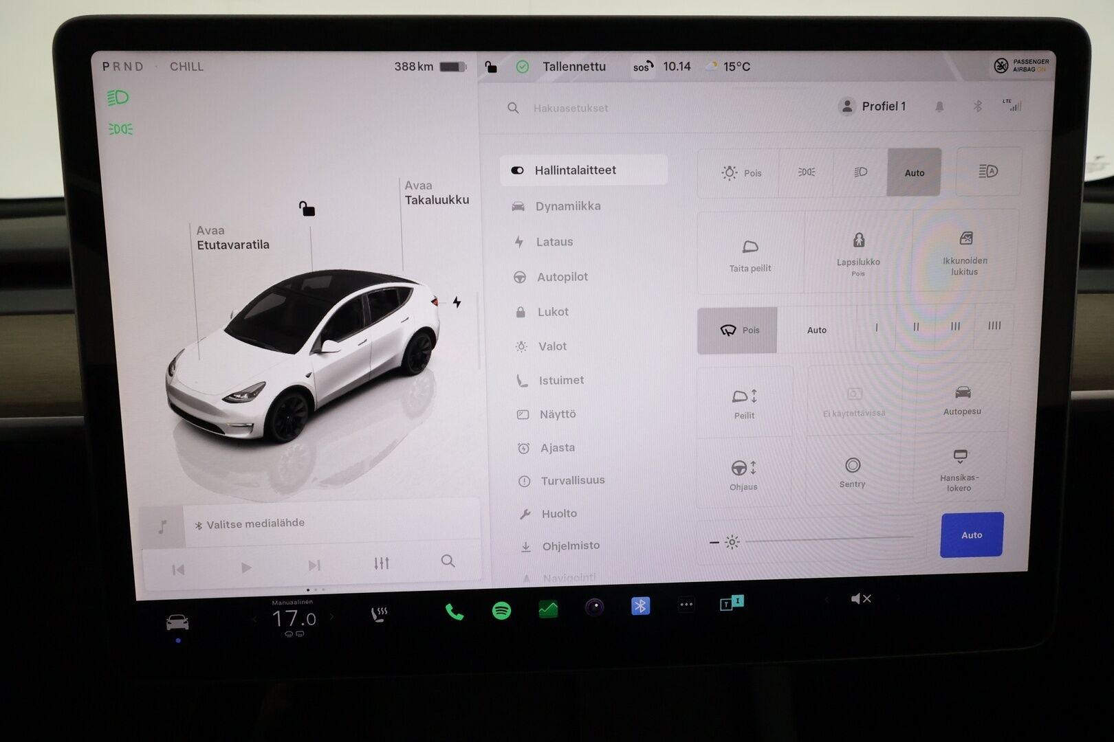 TESLA MODEL Y 2022 Long Range Dual Motor AWD **Lasikatto / Lämpöpumppu / Adapt.Vakkari / Matrix-LED / P. Kamera / Muistipenkki / Navi** - 3,99 % KORKOTARJOUS TÄHÄN AUTOON 31.8. ASTI! - 