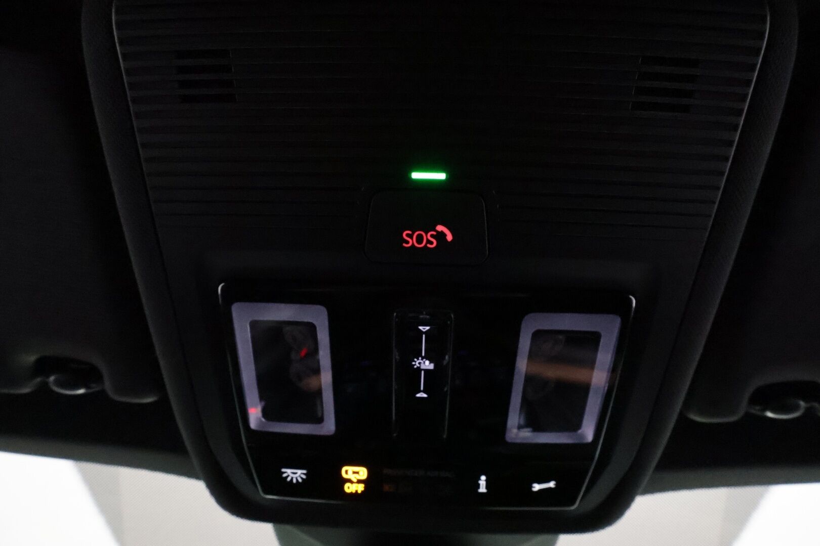 CUPRA TAVASCAN 2024 VZ Adrenaline **HUD / Panorama / Adapt.vakkari / Matrix LED / Lämpöpumppu / Navi / Muistipenkit** - 3,99 % KORKOTARJOUS TÄHÄN AUTOON 31.8. ASTI! - Sporttipenkit / Nahka-Alcantara / Digimittaristo / Penkinlämmittimet takana / Ratin lämmitin / 360.kamera
