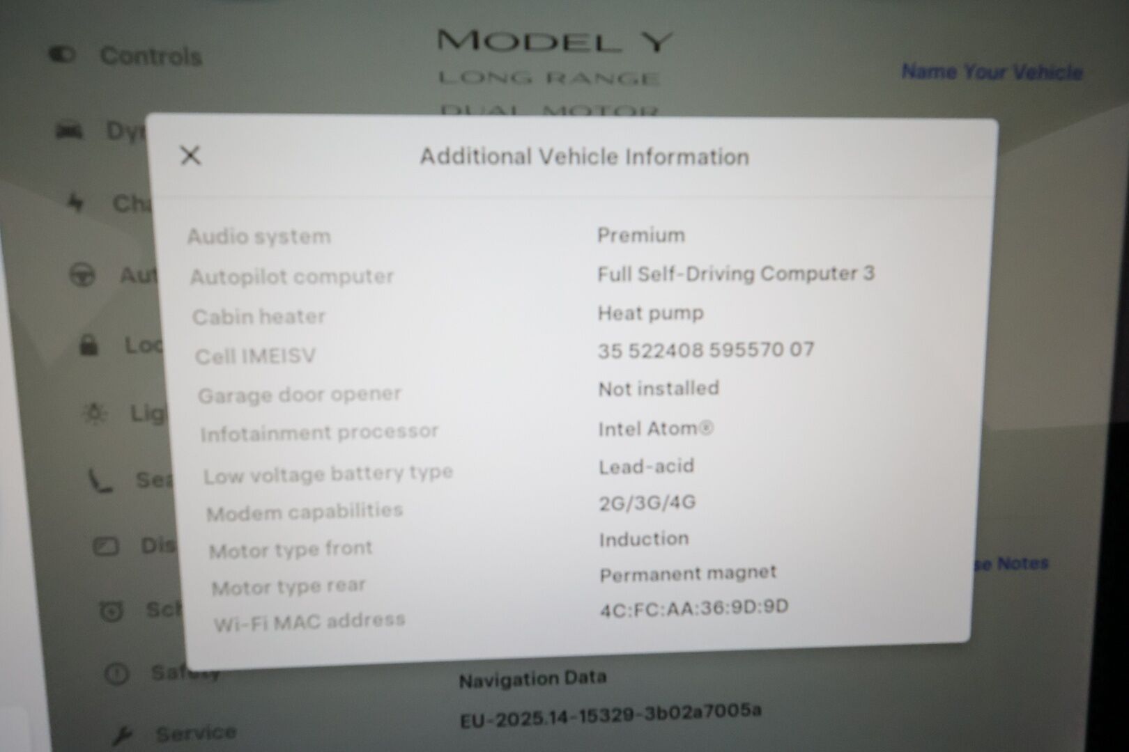 TESLA MODEL Y 2021 Long Range Dual Motor AWD * Vetokoukku / Lasikatto / Lämpöpumppu / ACC / Matrix / P. Kamera / Navi / Keyless * - 2x renkaat ja vanteet / Akku kuntotarkastettu - Osta nyt, maksa vasta ensi vuonna
