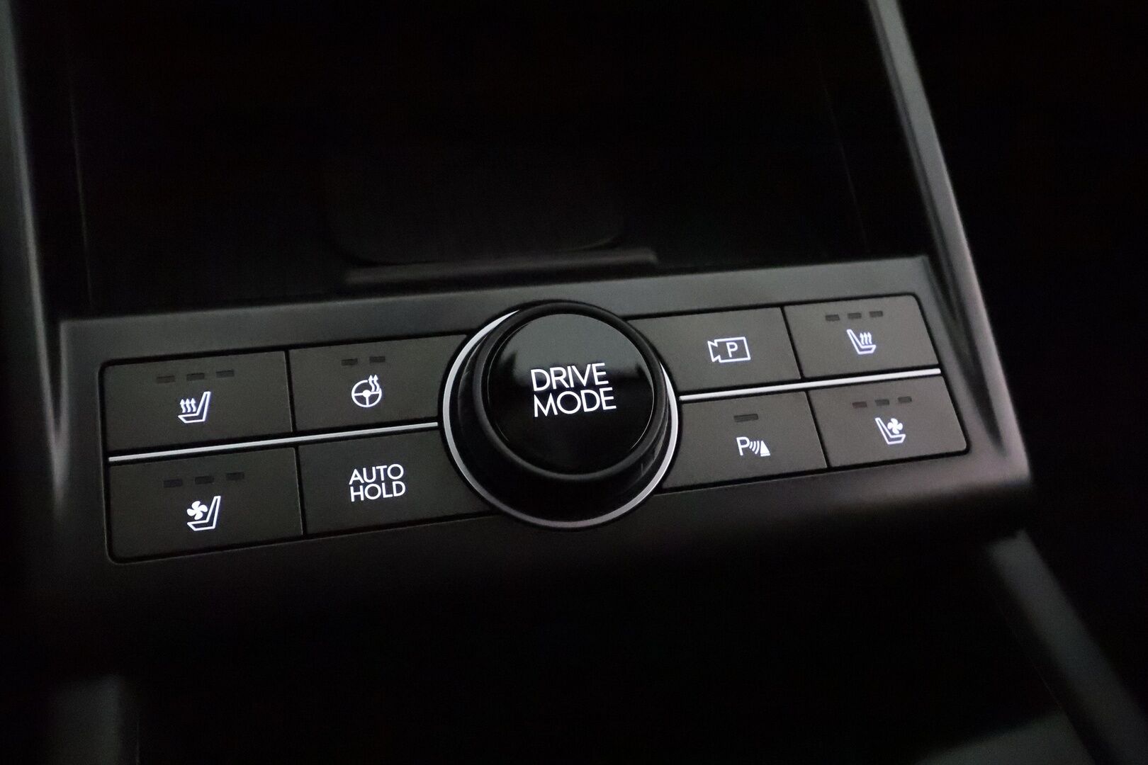 HYUNDAI KONA 2024 65 kWh 217 hv Premium **Adapt.vakkari / HUD / Bose / Lämpöpumppu / Sähköpenkit ilmastoinnilla / LED** - Penkinlämmittimet takana / Muistipenkki / WIdescreen / Ratin lämmitin / KeylessGo / 360.kamera