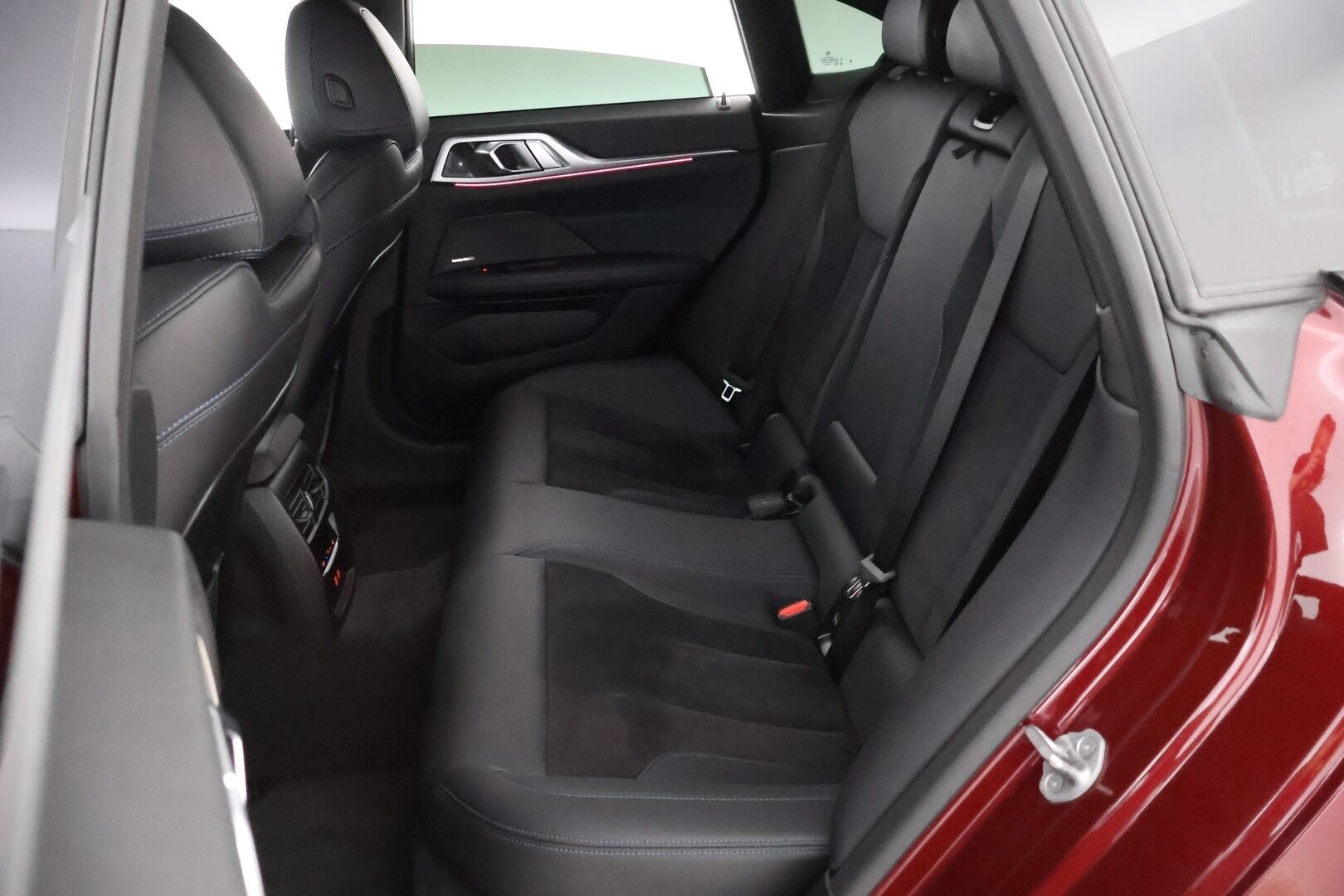 BMW I4 M50 2024 G26 xDrive Gran Coupe - Adapt.Vakkari / Harman&Kardon / HUD / Peruutuskamera / Adapt.LED / Nahka-Alcantara / Muistipenkki / Näyttävä!