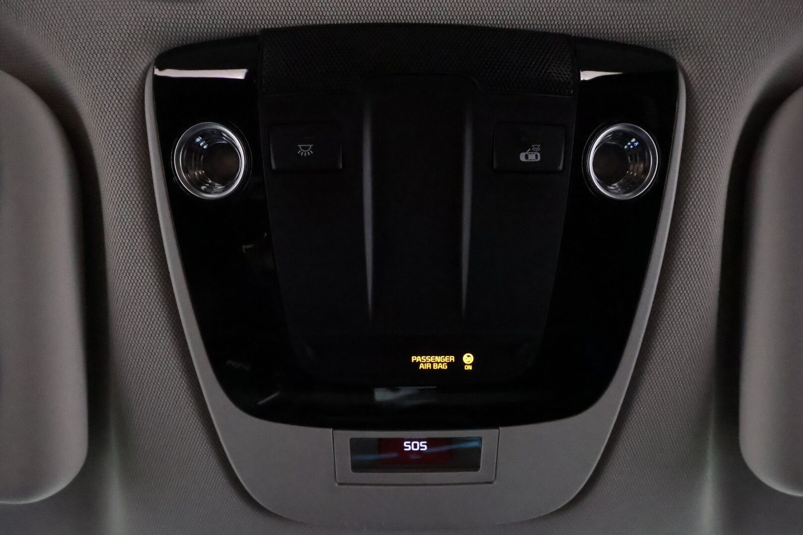 KIA EV6 2022 AWD 77 kWh 325 hv **ACC / HUD / Meridian / 360° / ILP / Ilmastoidut nahat / Muistipenkki / Navi / LED / KeylessGo** - 3,99 % KORKOTARJOUS TÄHÄN AUTOON 14.9. ASTI! - Merkkihuollettu