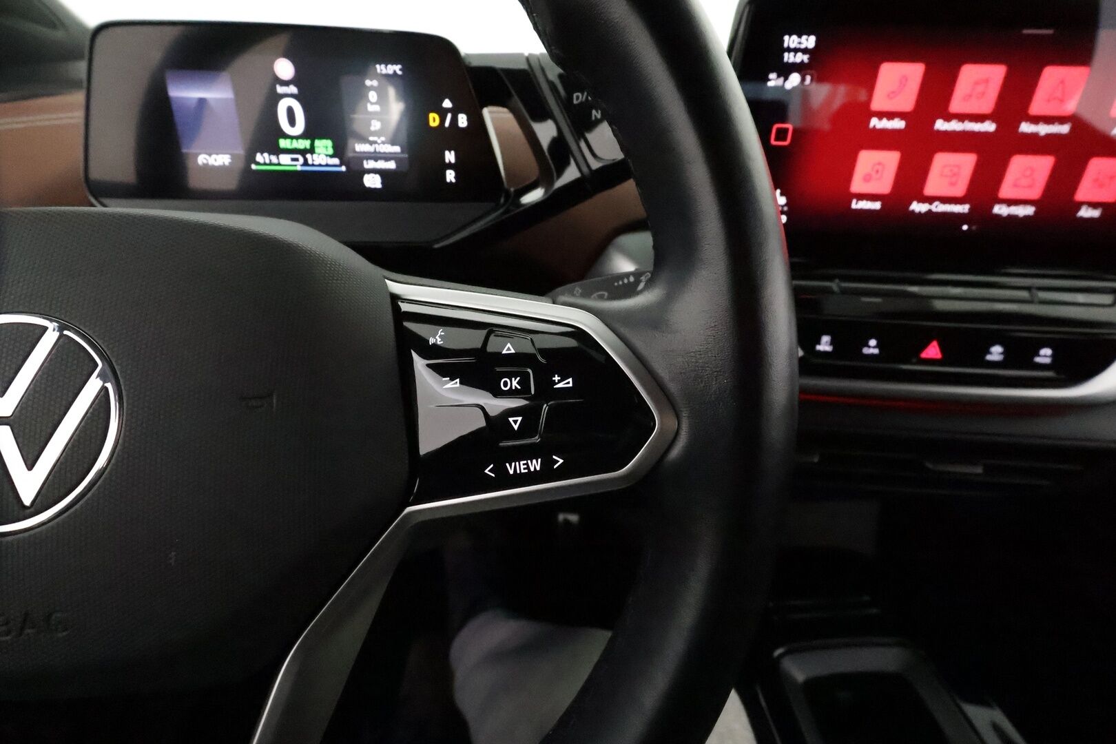 VOLKSWAGEN ID.4 2022 Pro Performance 150 kW **ILP / ACC / Matrix-LED / P.kamera / Navi / Kaistavahti / Nahka-Alcantara** - 2x Latauskaapelit / Merkkihuollettu!