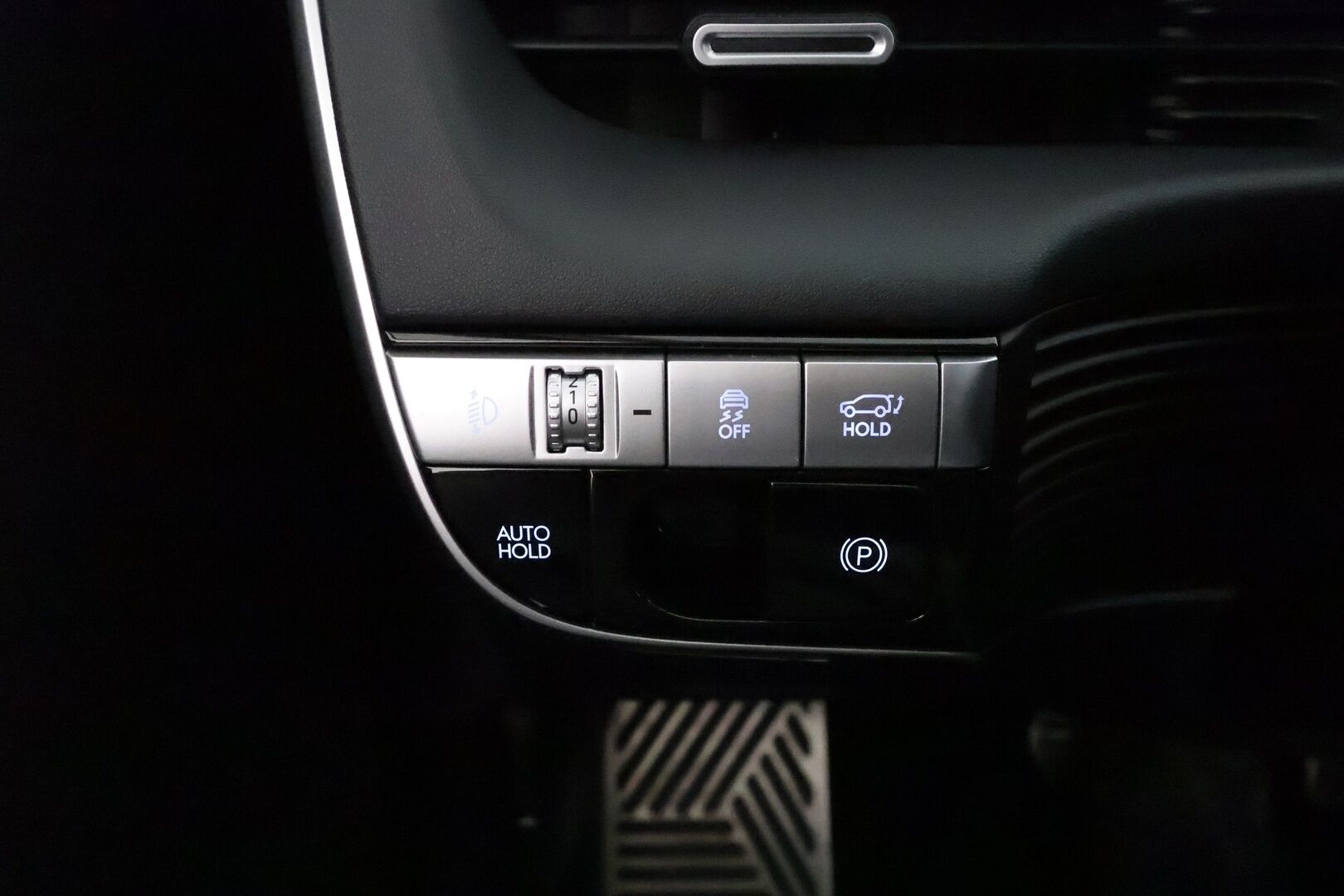 HYUNDAI IONIQ 5 2022 77 kWh 229 hv **ACC / HUD / ILP /  Lasikatto / Bose / 360° / Muistipenkki / Ilmastoidut nahat / Navi / LED** - Akku kuntotarkastettu SoH 96,5% / Merkkihuollettu