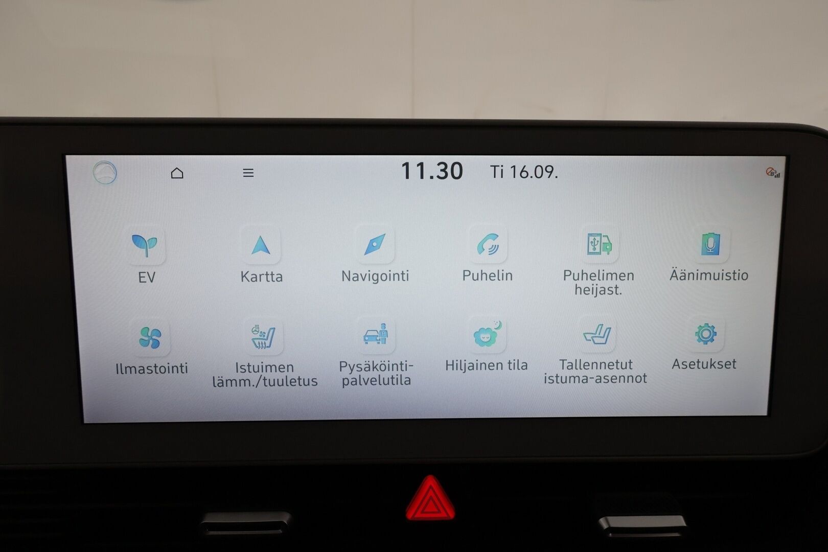 HYUNDAI IONIQ 5 2022 77 kWh 229 hv **ACC / HUD / ILP /  Lasikatto / Bose / 360° / Muistipenkki / Ilmastoidut nahat / Navi / LED** - Akku kuntotarkastettu SoH 96,5% / Merkkihuollettu