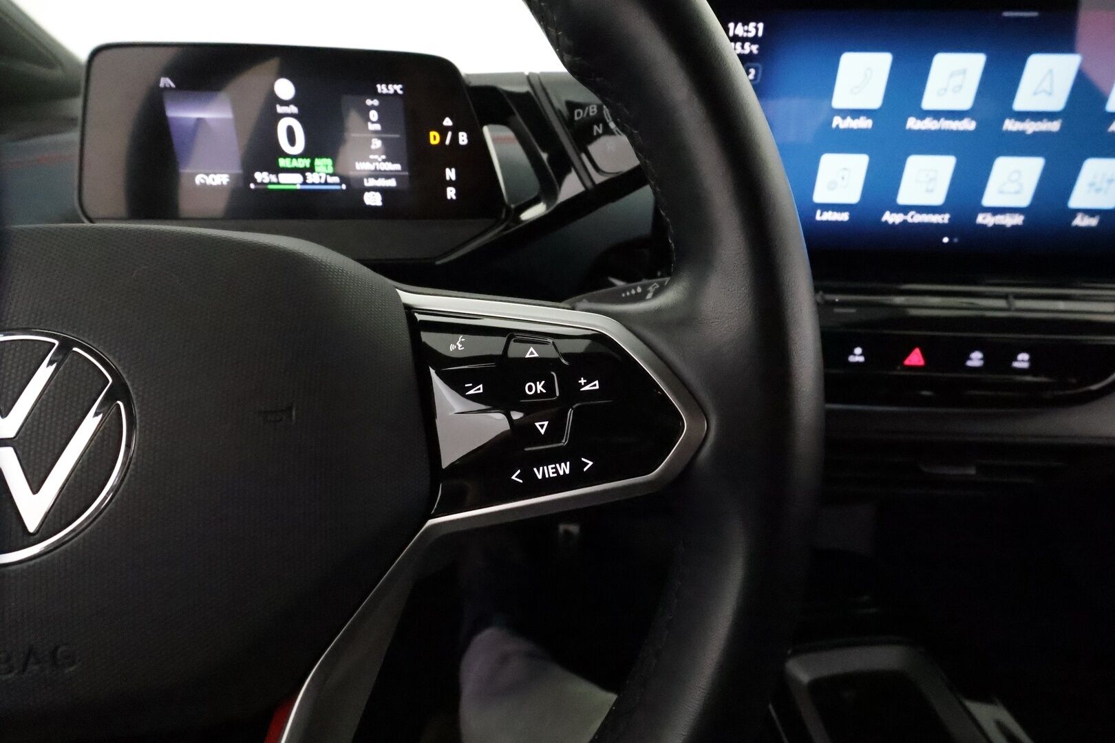 VOLKSWAGEN ID.4 2022 GTX Dual Motor AWD, akku 77 kWh * Lämpöpumppu / Adapt.Vakkari / Matrix LED / Sporttipenkit Muistilla / Navi / Peruutuskamera - 3,99 % KORKOTARJOUS TÄHÄN AUTOON 28.9. ASTI! - Merkkihuollettu! / Akku kuntotarkastettu / Huippuvarusteet!