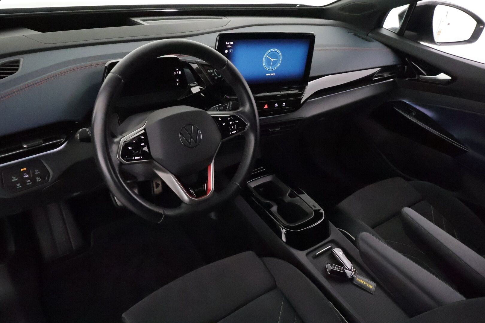 VOLKSWAGEN ID.4 2022 GTX Dual Motor AWD, akku 77 kWh * Lämpöpumppu / Adapt.Vakkari / Matrix LED / Sporttipenkit Muistilla / Navi / Peruutuskamera - 3,99 % KORKOTARJOUS TÄHÄN AUTOON 28.9. ASTI! - Merkkihuollettu! / Akku kuntotarkastettu / Huippuvarusteet!