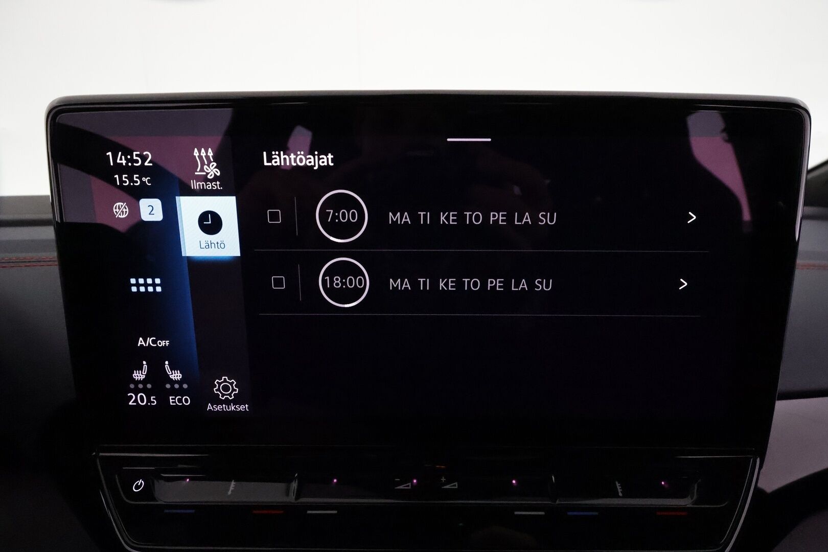 VOLKSWAGEN ID.4 2022 GTX Dual Motor AWD, akku 77 kWh * Lämpöpumppu / Adapt.Vakkari / Matrix LED / Sporttipenkit Muistilla / Navi / Peruutuskamera - 3,99 % KORKOTARJOUS TÄHÄN AUTOON 28.9. ASTI! - Merkkihuollettu! / Akku kuntotarkastettu / Huippuvarusteet!
