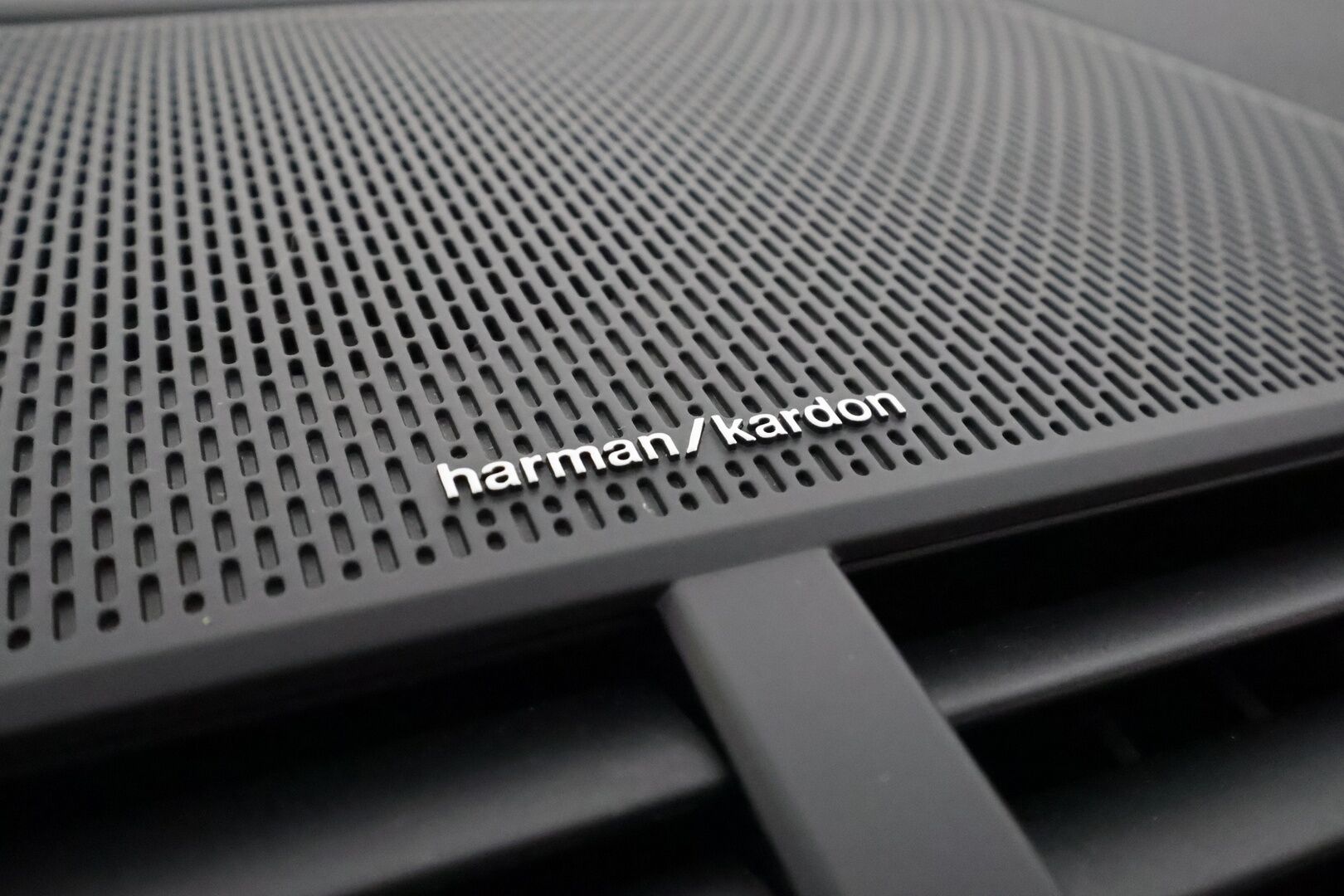 POLESTAR 2 2024 Long range Dual motor Performance, 350kW, 82kWh - 3,99 % KORKOTARJOUS TÄHÄN AUTOON 23.9. ASTI! - Pilot&Plus / Lämpöpumppu / Harman&Kardon / Lasikatto / 360-Kamera / Pixel LED / Facelift / Upea / Juuri tullut Tampereelle!