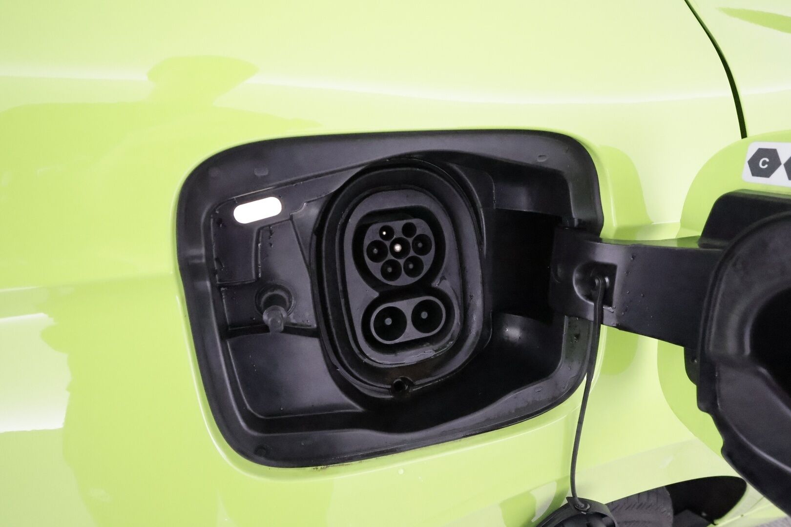 SKODA ENYAQ 2023 80x 4x4 RS iV * Lämpöpumppu / Canton / HUD / Lasikatto / Matrix LED / Vetokoukku / Hierova Muistipenkki / Navi - 3,99 % KORKOTARJOUS TÄHÄN AUTOON 23.9. ASTI! - Merkkihuollettu / Erikoisväri / Akku kuntotarkastettu / Travel Assist / Supervarusteet!