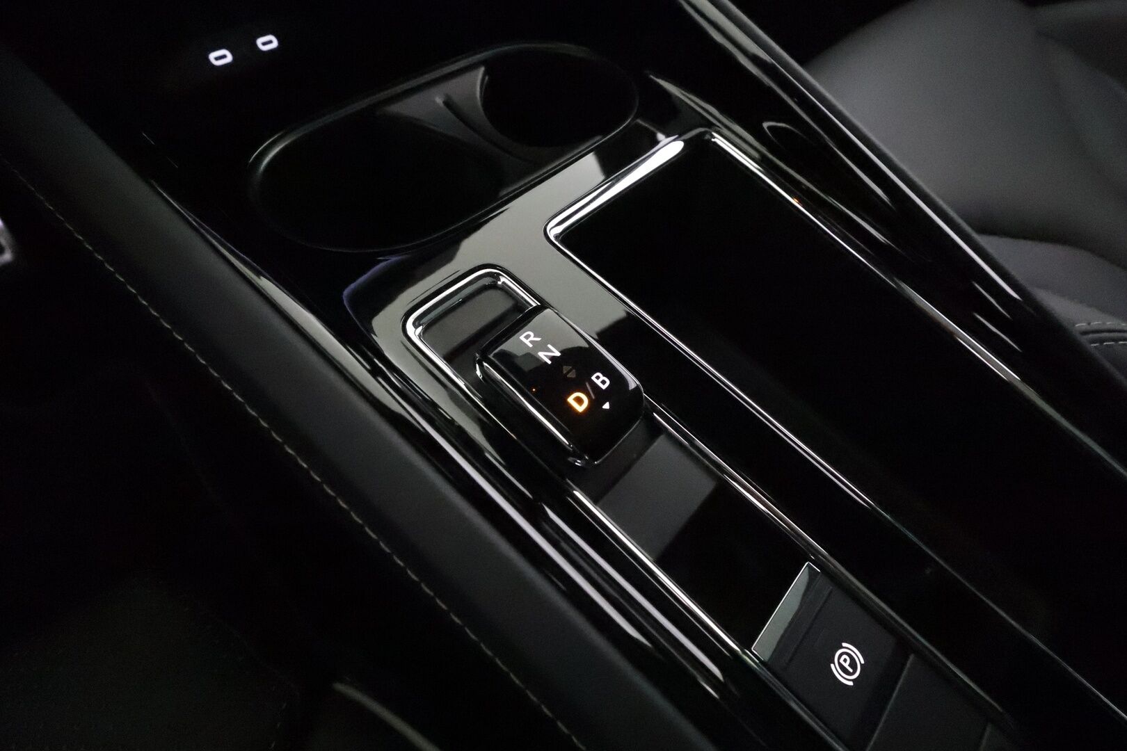 SKODA ENYAQ 2023 80x 4x4 RS iV * Lämpöpumppu / Canton / HUD / Lasikatto / Matrix LED / Vetokoukku / Hierova Muistipenkki / Navi - 3,99 % KORKOTARJOUS TÄHÄN AUTOON 23.9. ASTI! - Merkkihuollettu / Erikoisväri / Akku kuntotarkastettu / Travel Assist / Supervarusteet!
