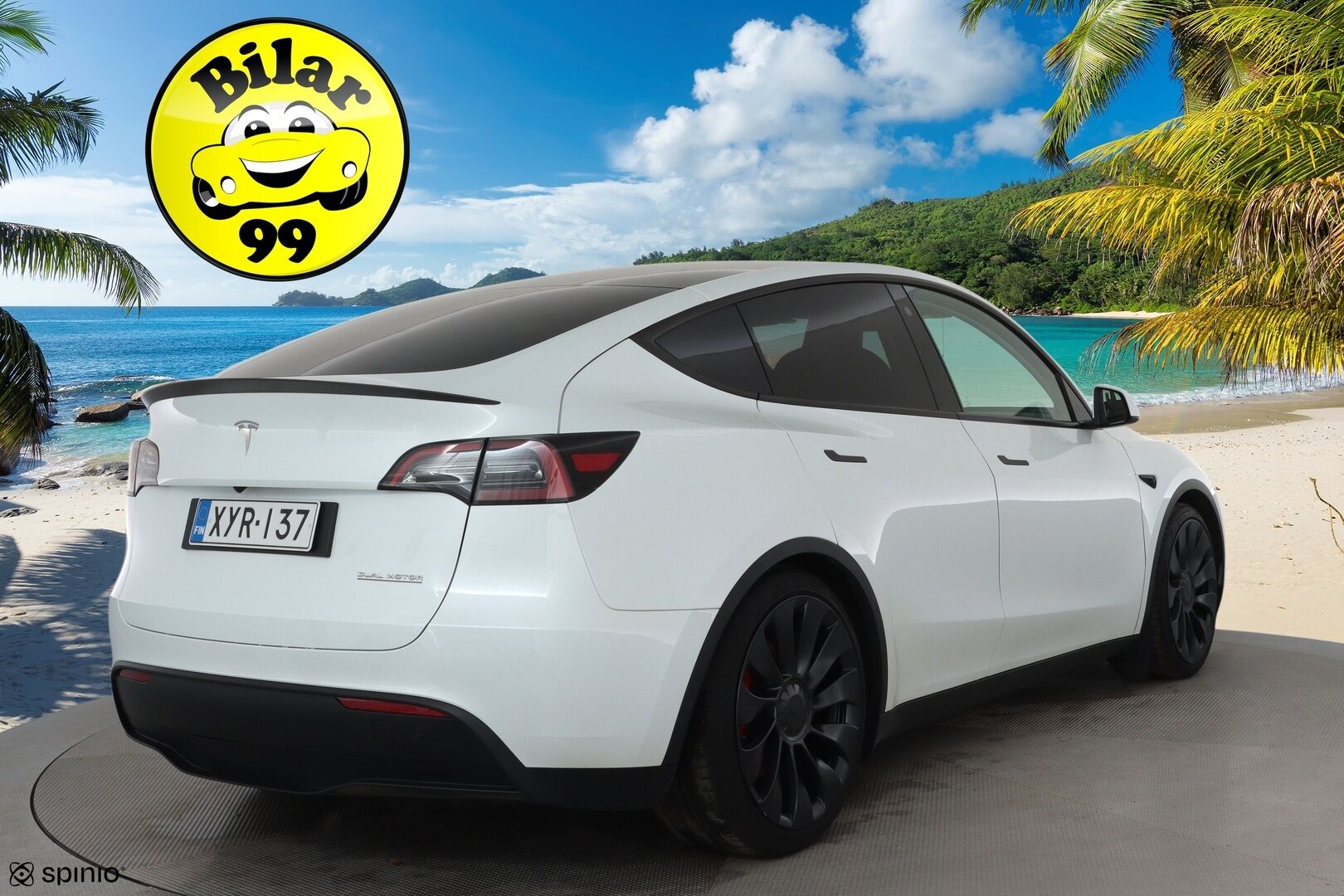 TESLA MODEL Y 2023 Performance **Koukku / Lasikatto / ILP / ACC / Matrix-LED / P.Kamera / Muistipenkki / Premium Audio / Navi / Keyless** - Akku kuntotarkastettu / 2x Latauskaapelit / Kahdet Renkaat