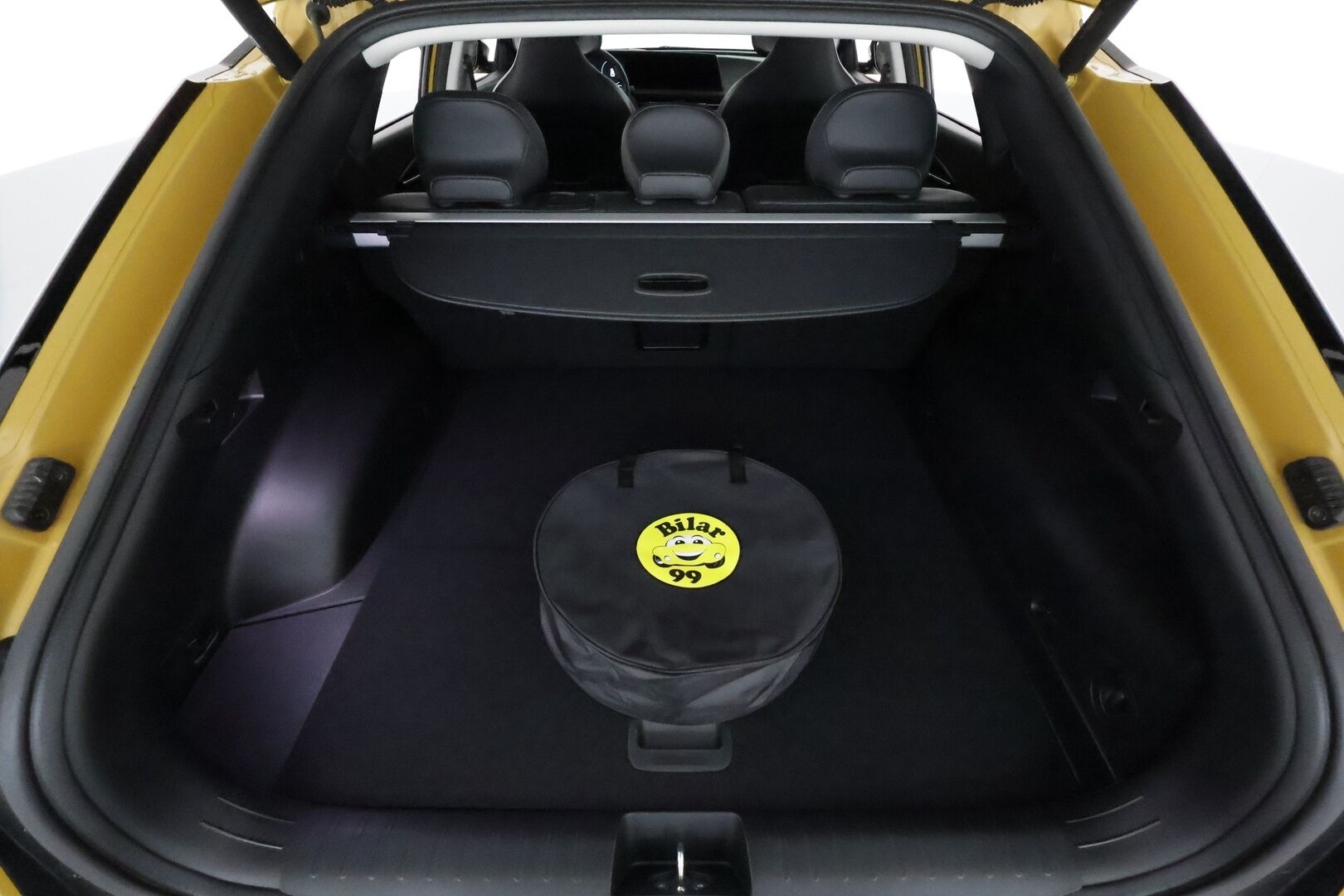 KIA EV6 2023 77,4kWh RWD **ACC / HUD / Meridian / 360° / ILP / Muistipenkki / Ilmastoidut nahat / Navi / LED** - ALV / Merkkihuollettu / Akku kuntotarkastettu / Huippu varusteet! - Osta nyt, maksa vasta ensi vuonna